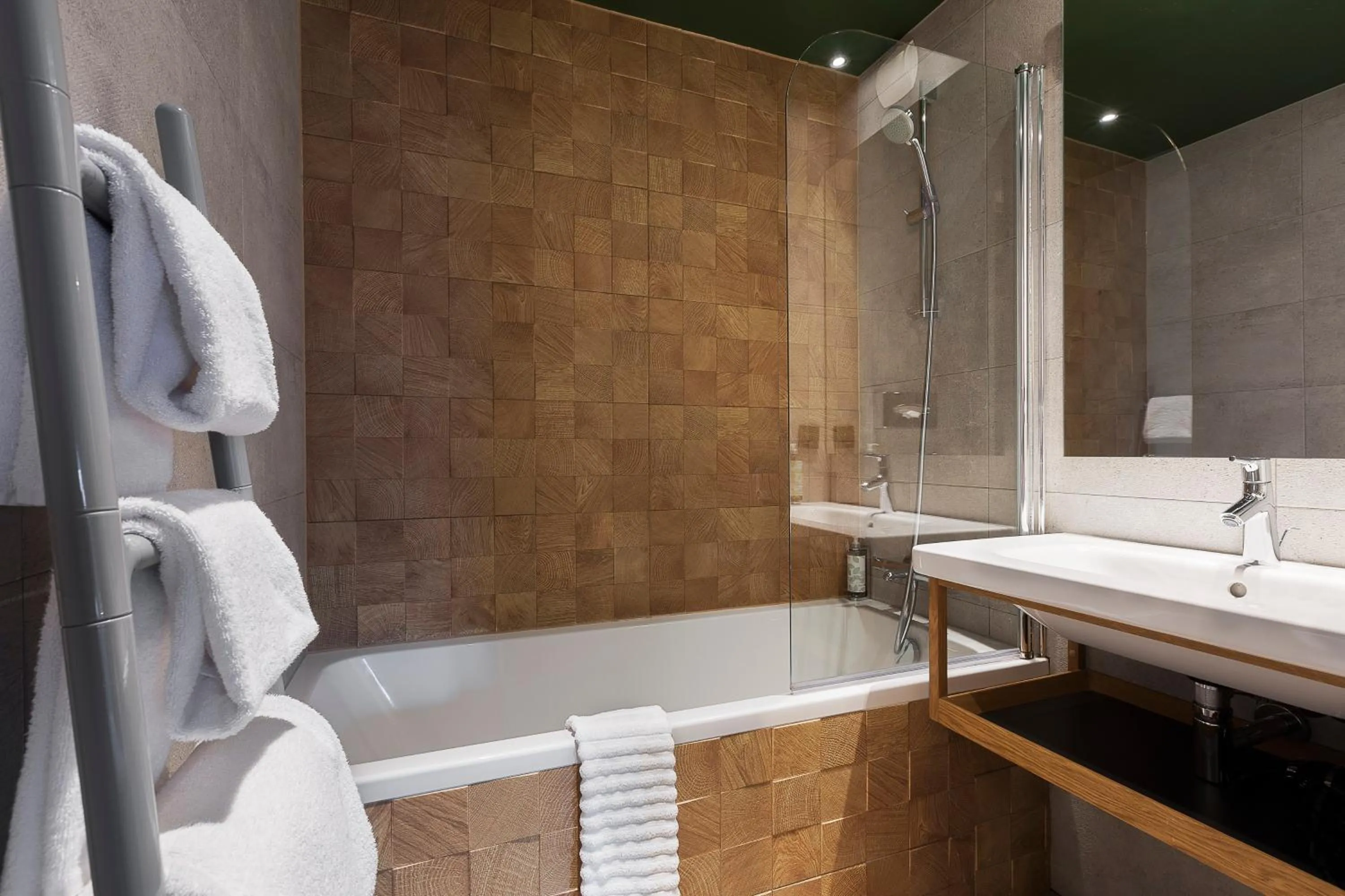 Bathroom in Lykke Hôtel & Spa Chamonix - ex Mercure