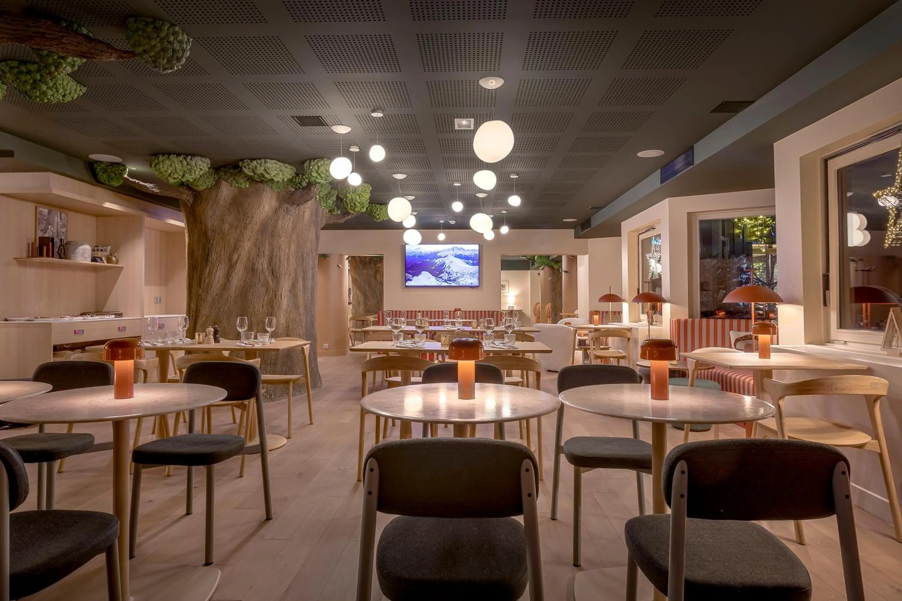 Restaurant/places to eat in Lykke Hôtel & Spa Chamonix - ex Mercure