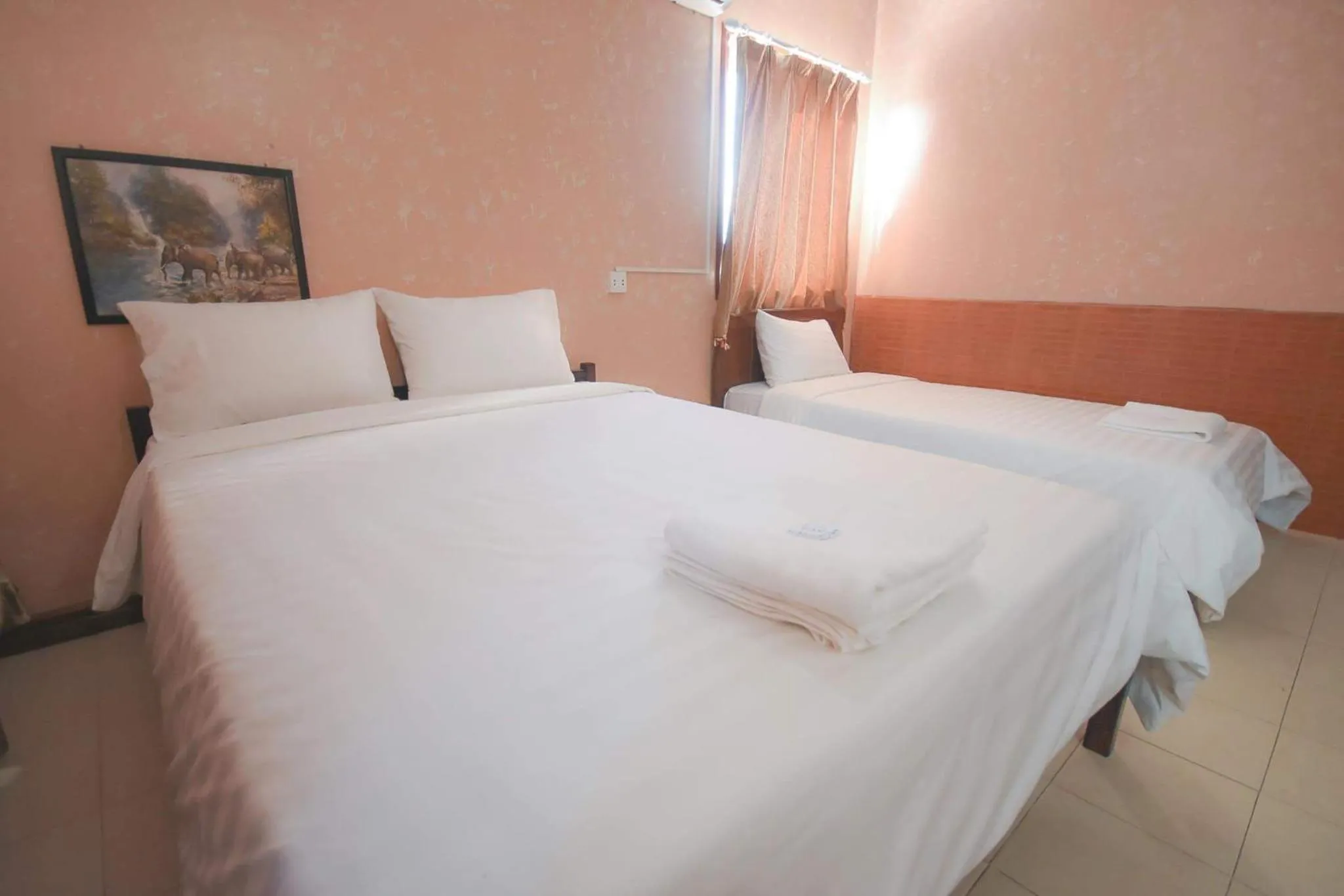 Bed in Intouch Guest House