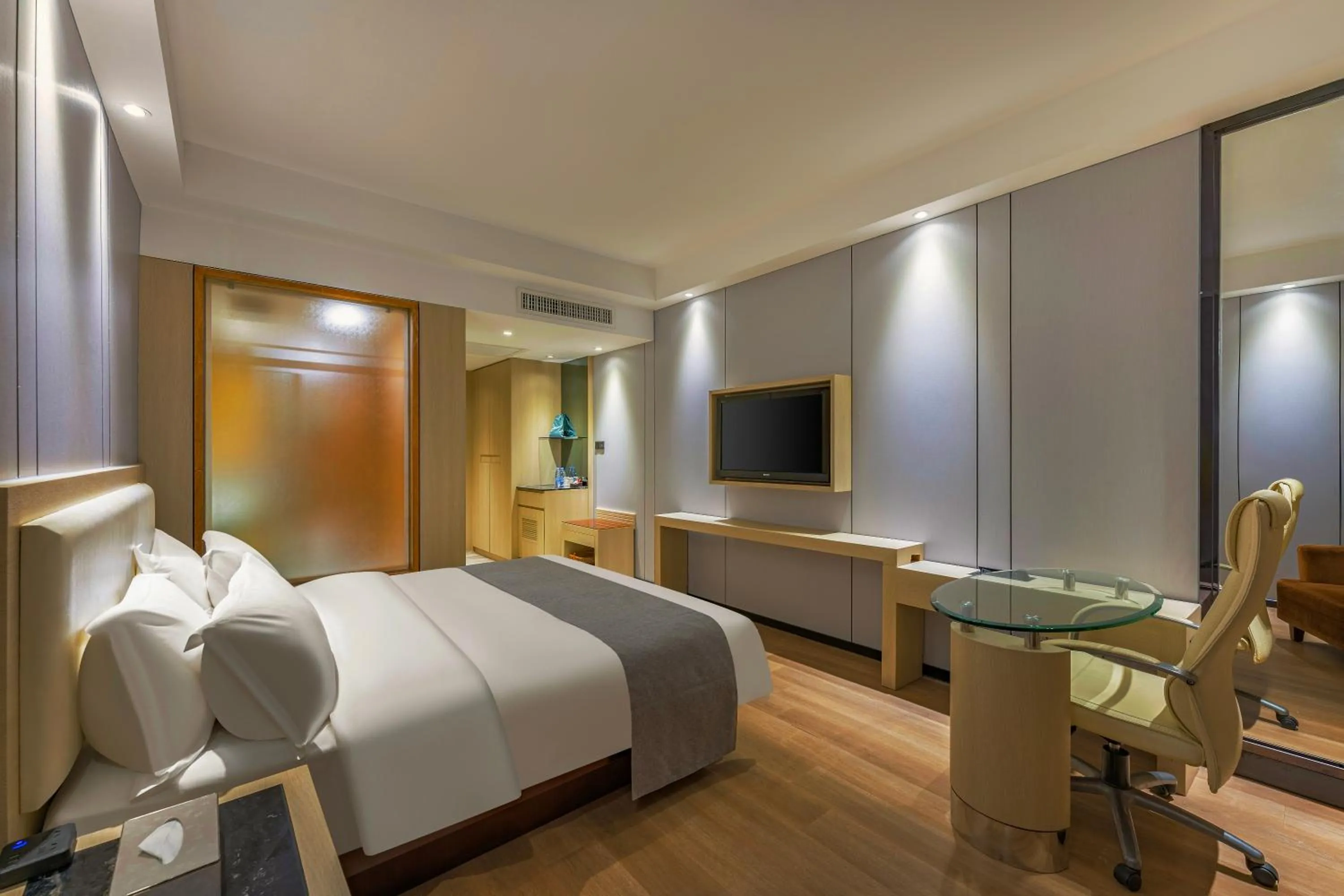 Bed in Guangzhou Ming Yue Hotel