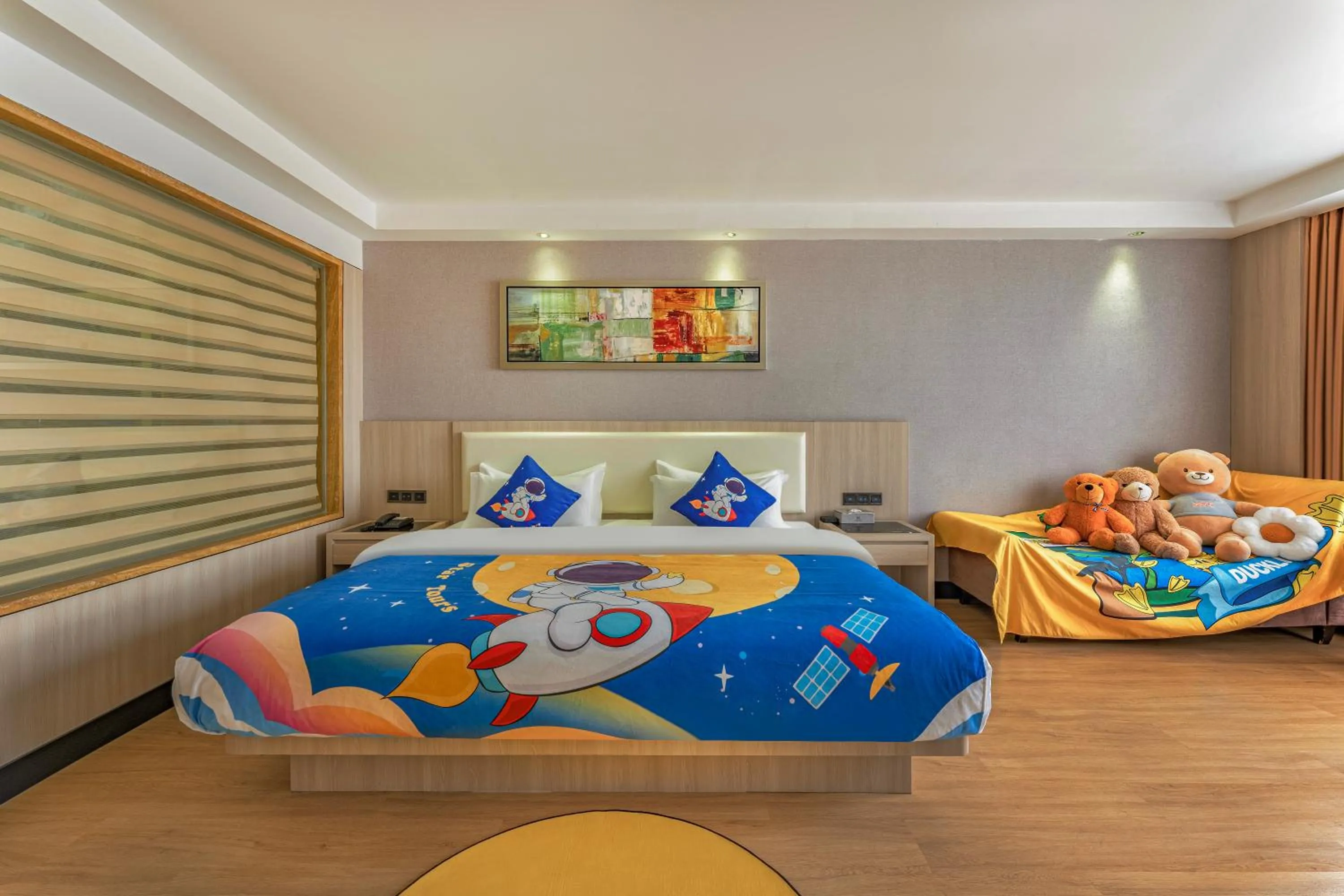 Bed in Guangzhou Ming Yue Hotel