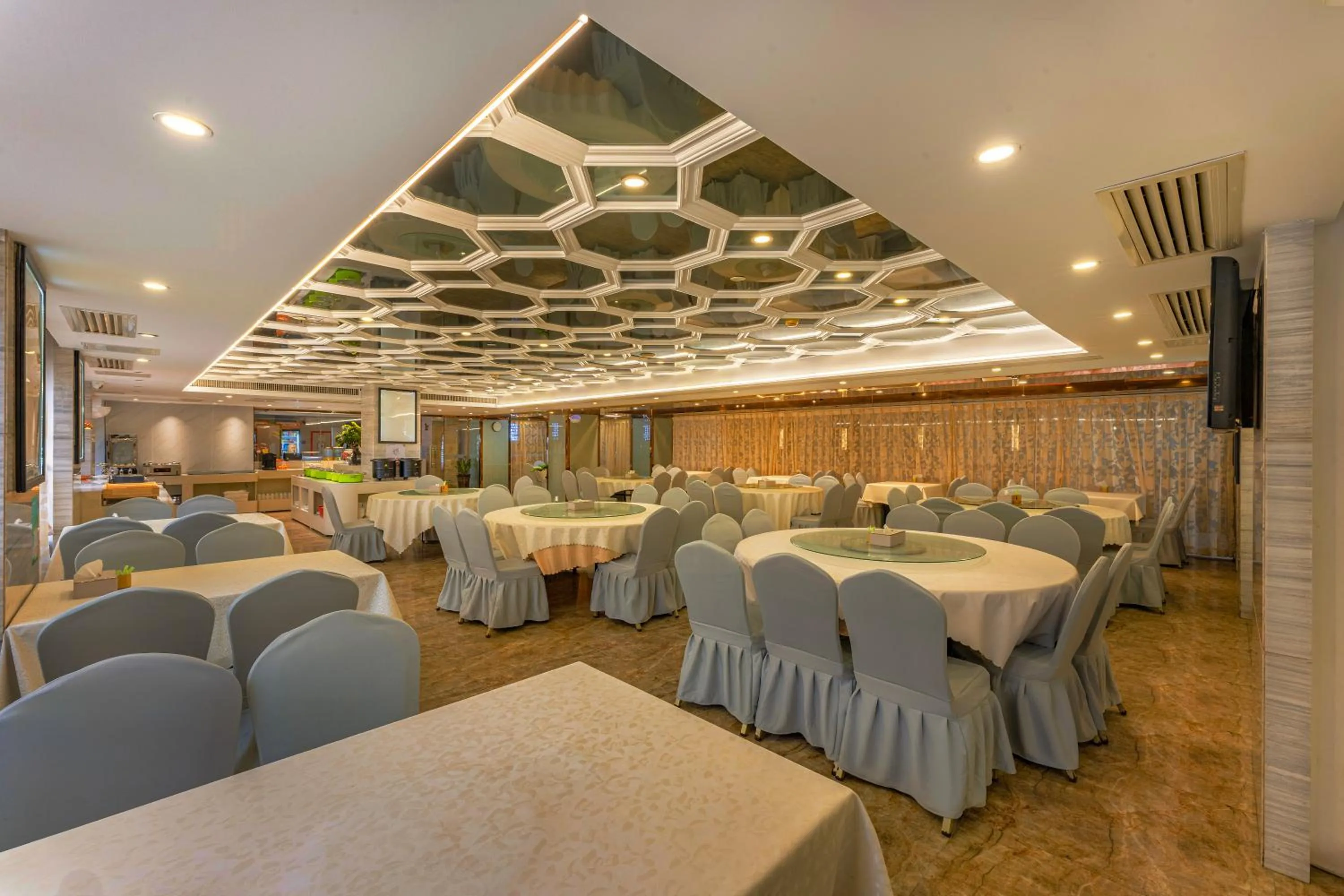 Restaurant/places to eat in Guangzhou Ming Yue Hotel