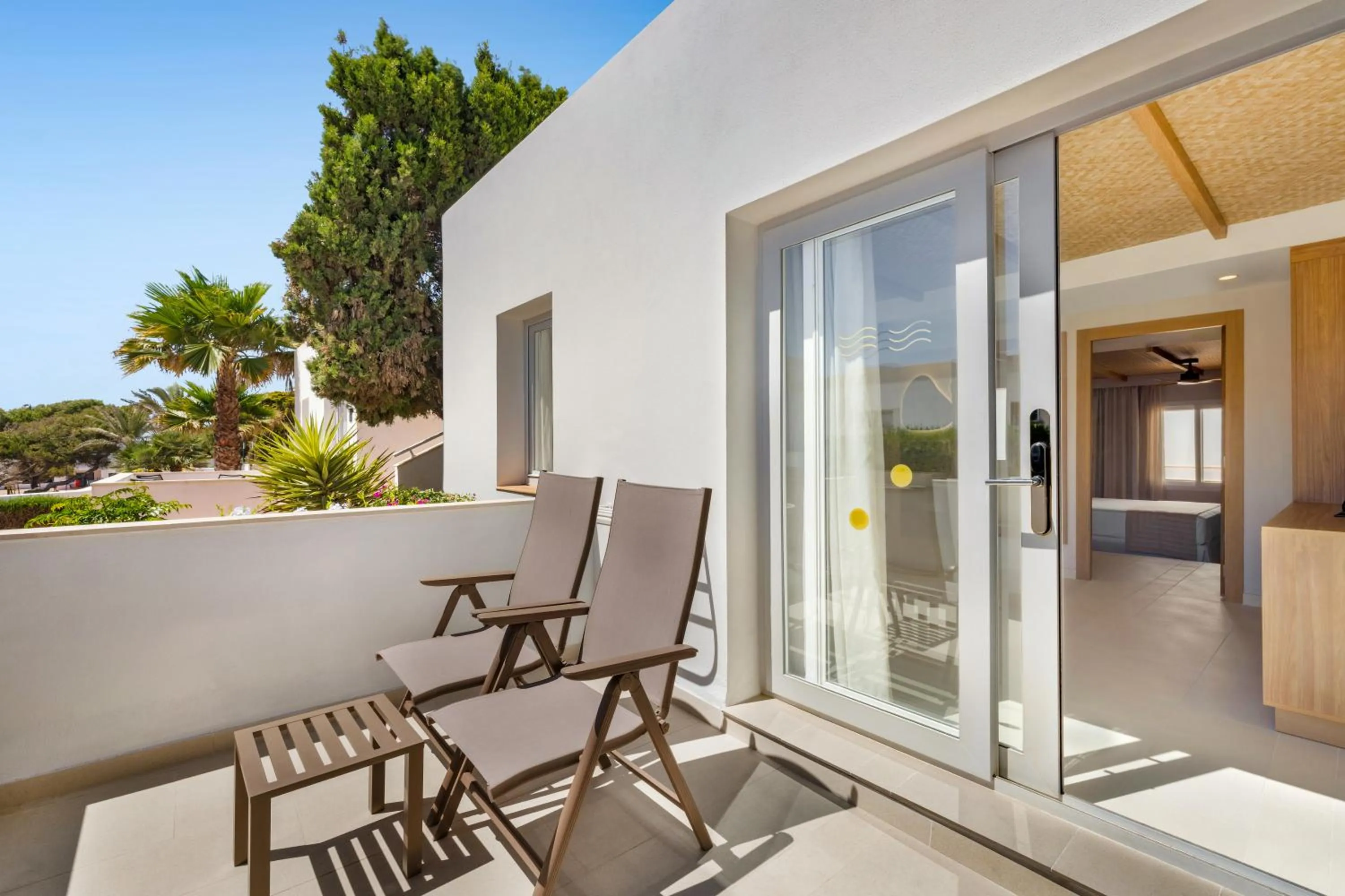 Day in Hotel Riu Palace La Mola