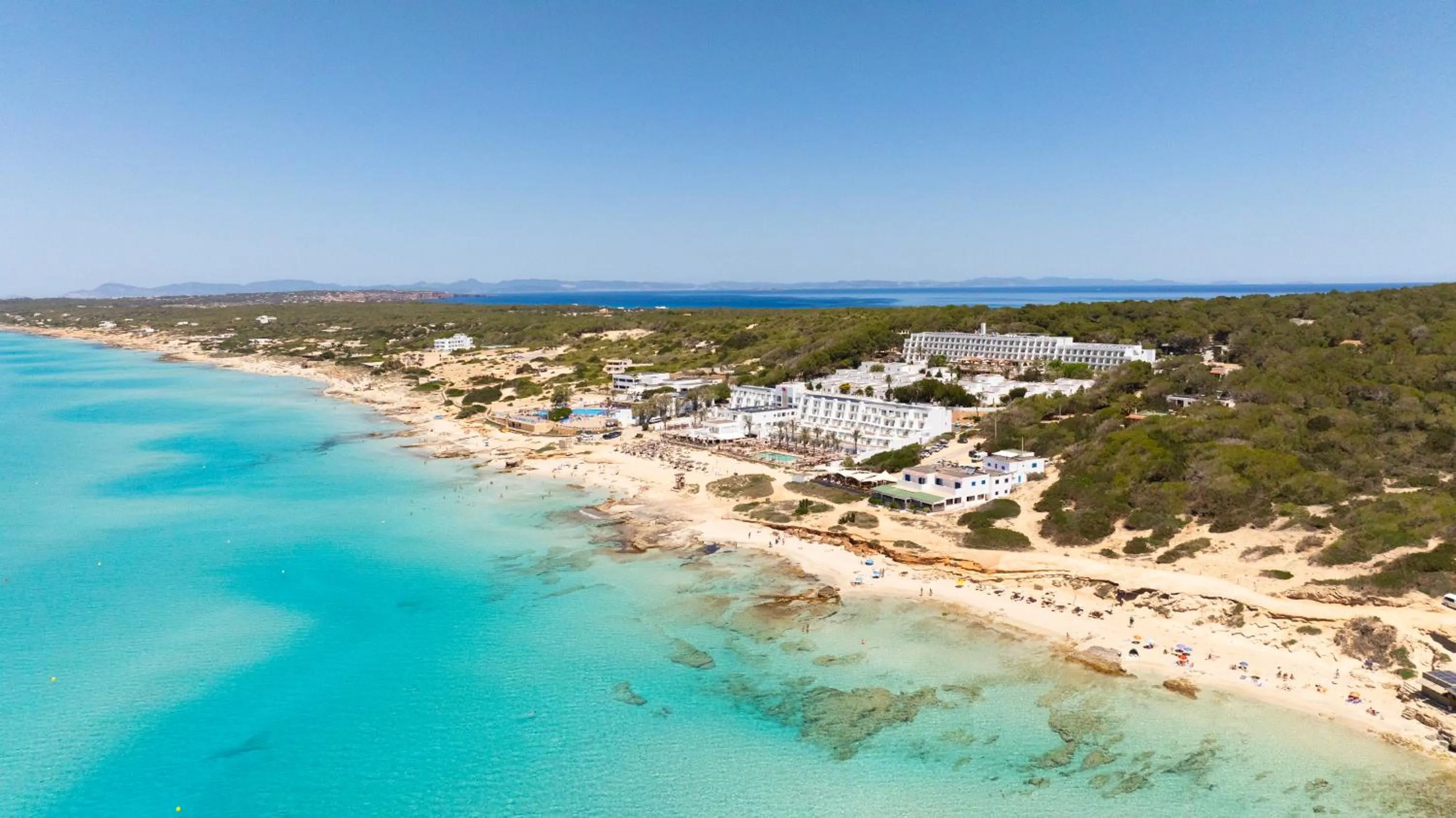 Beach in Hotel Riu Palace La Mola