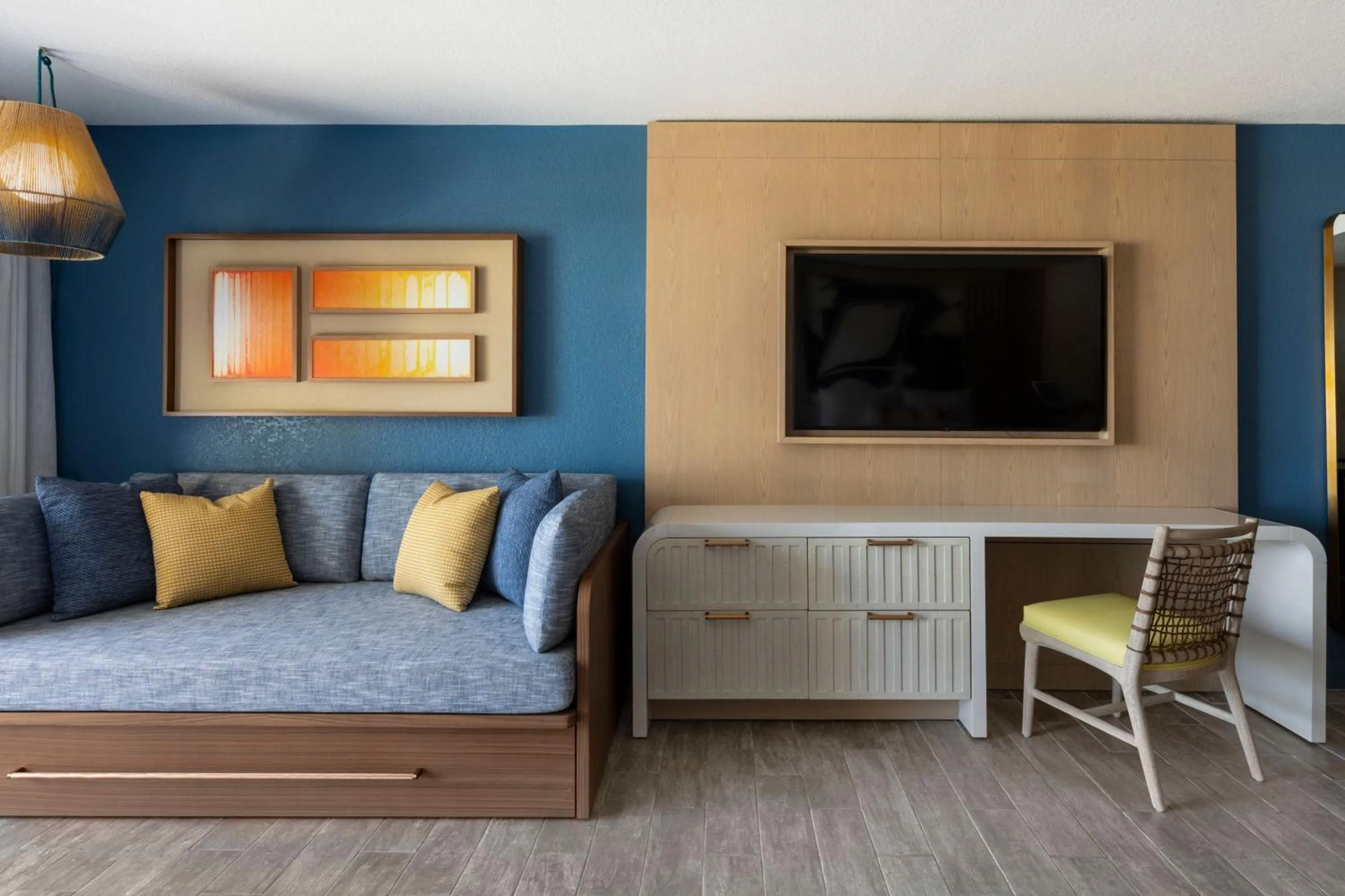 TV and multimedia in Three Waters Resort and Marina, Islamorada, a Tribute Portfolio Resort