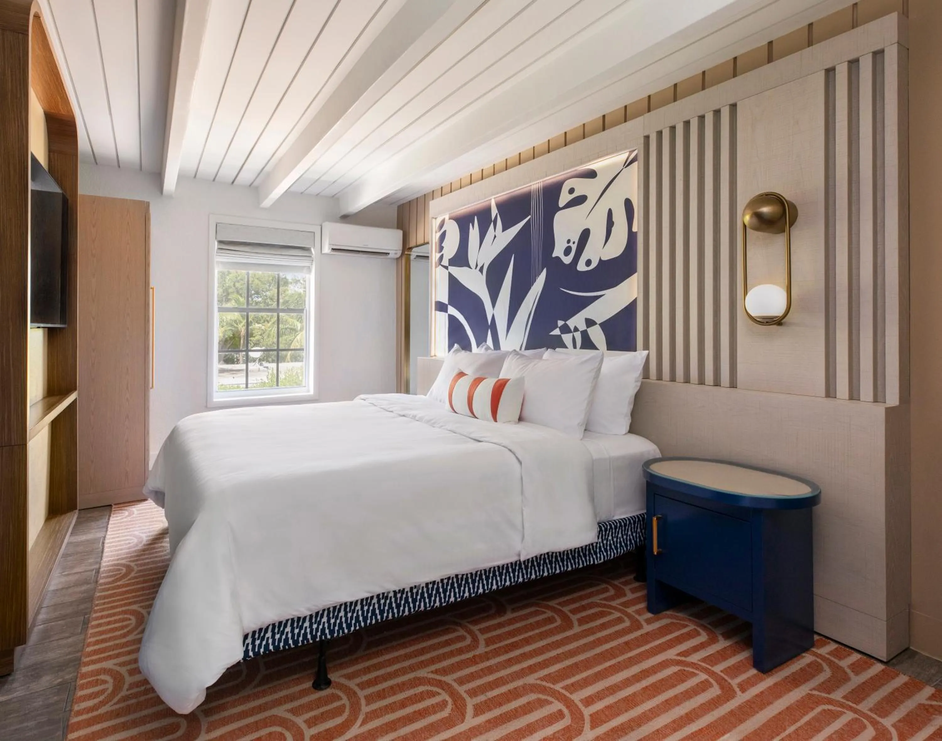 Bed in Three Waters Resort and Marina, Islamorada, a Tribute Portfolio Resort