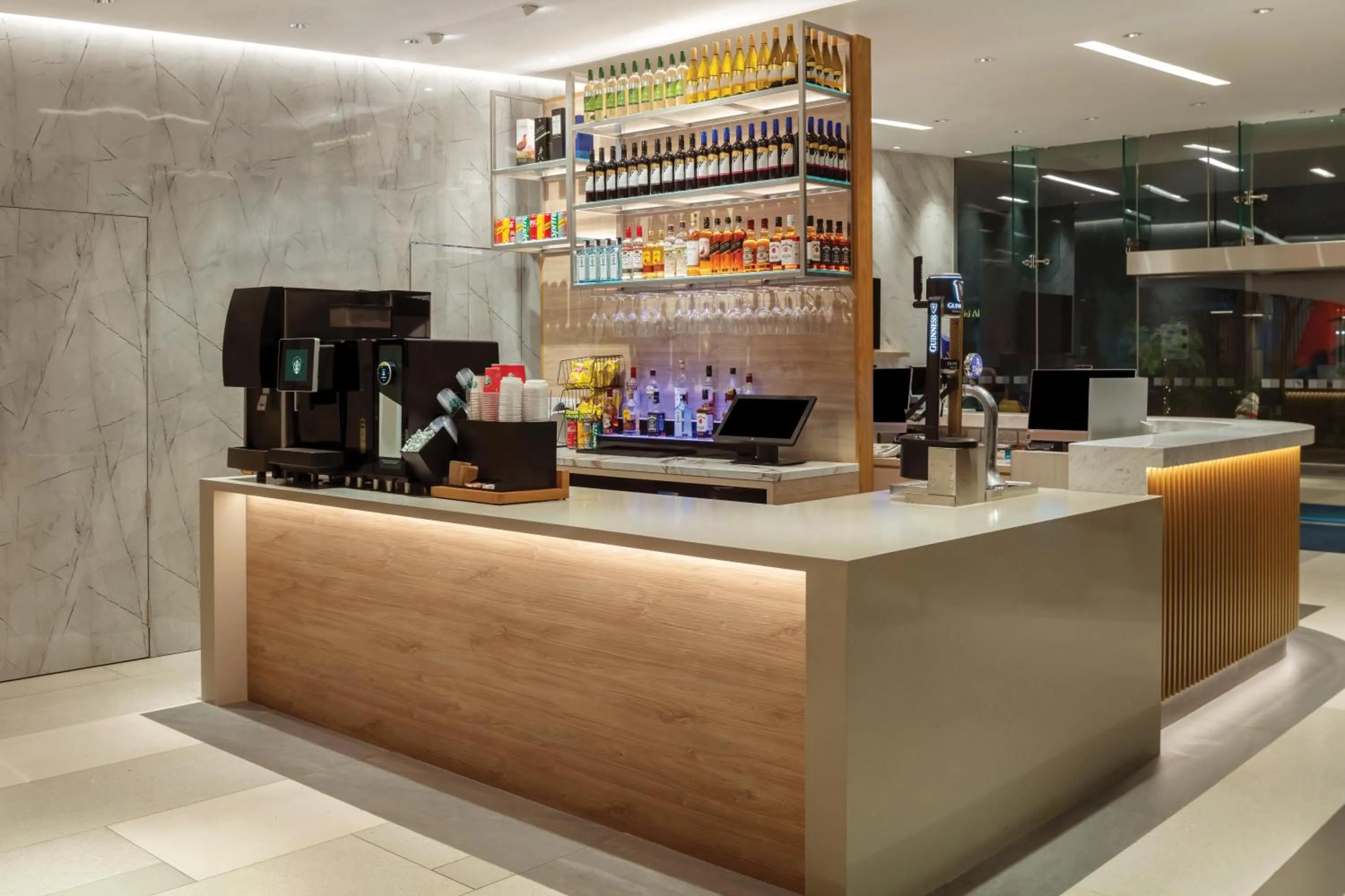 Lounge or bar in Holiday Inn Express Singapore Orchard Road by IHG
