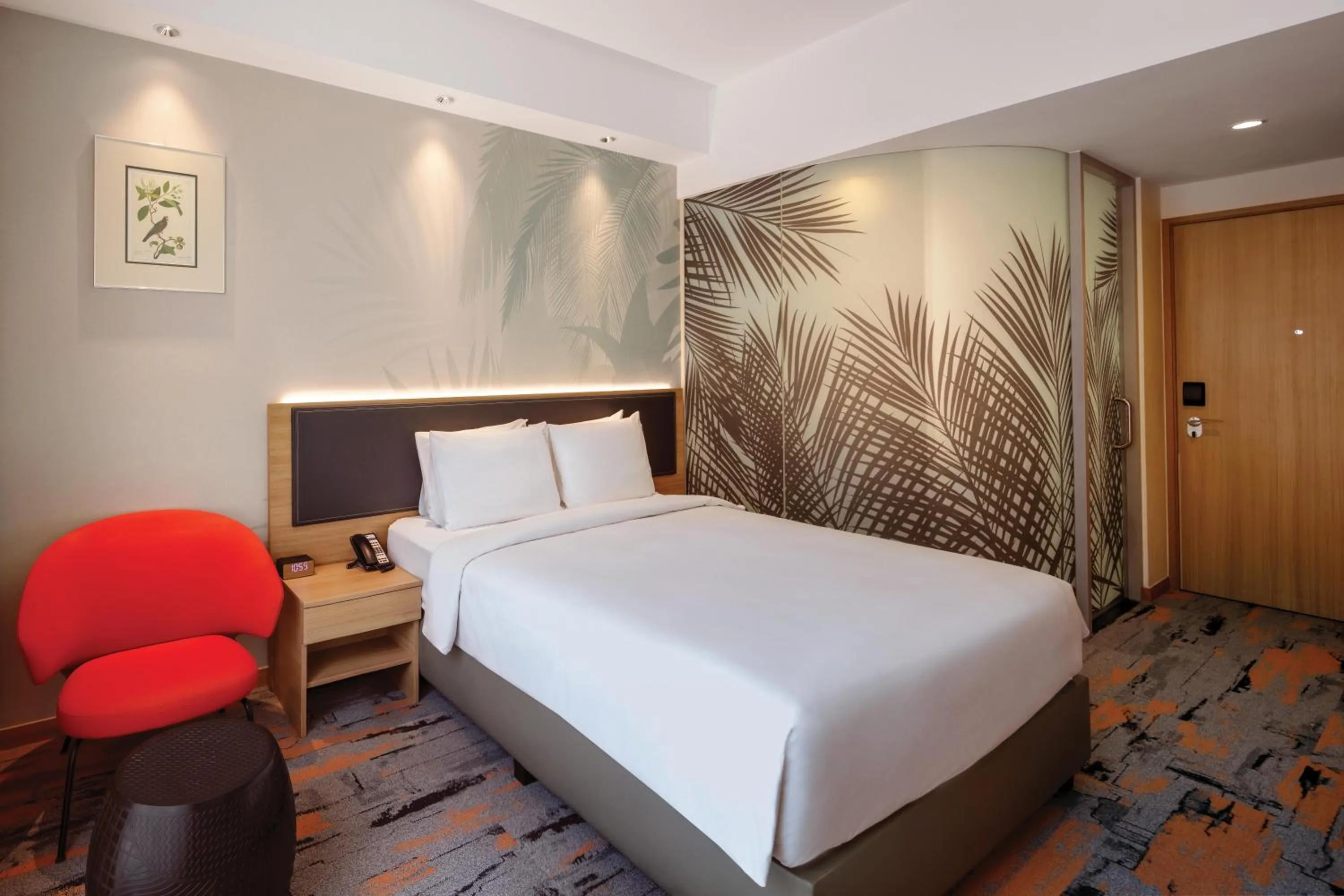Bed in Holiday Inn Express Singapore Orchard Road by IHG