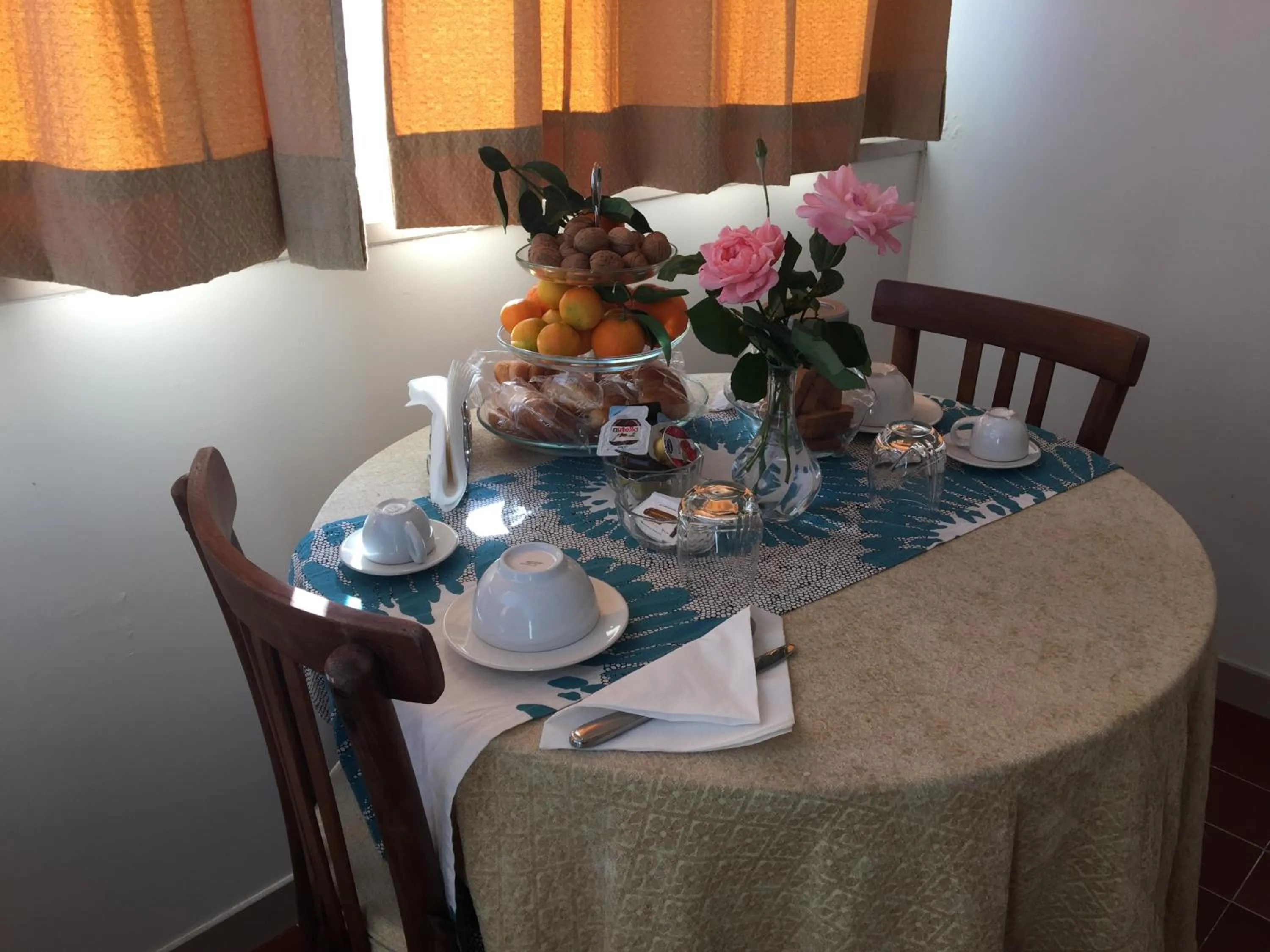 Breakfast in La Casa di Emanuella - Rooms & International Suites