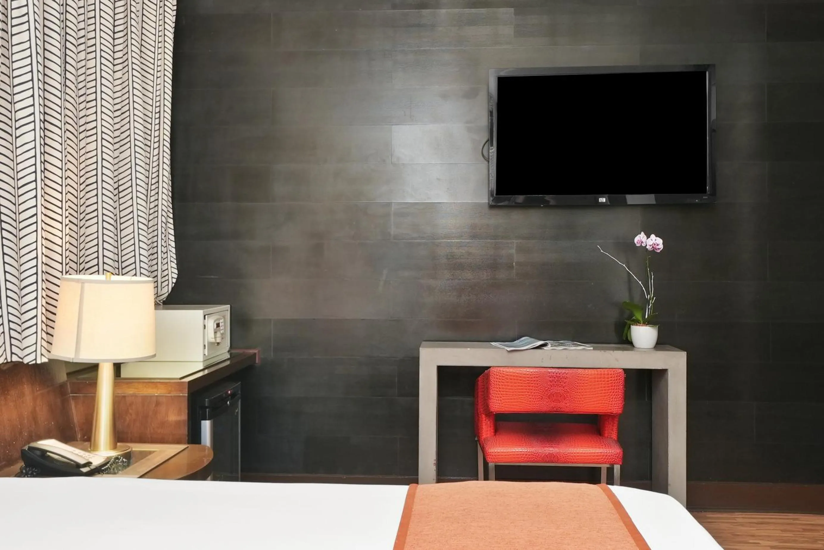 TV and multimedia, Bed in Hotel Chelsea