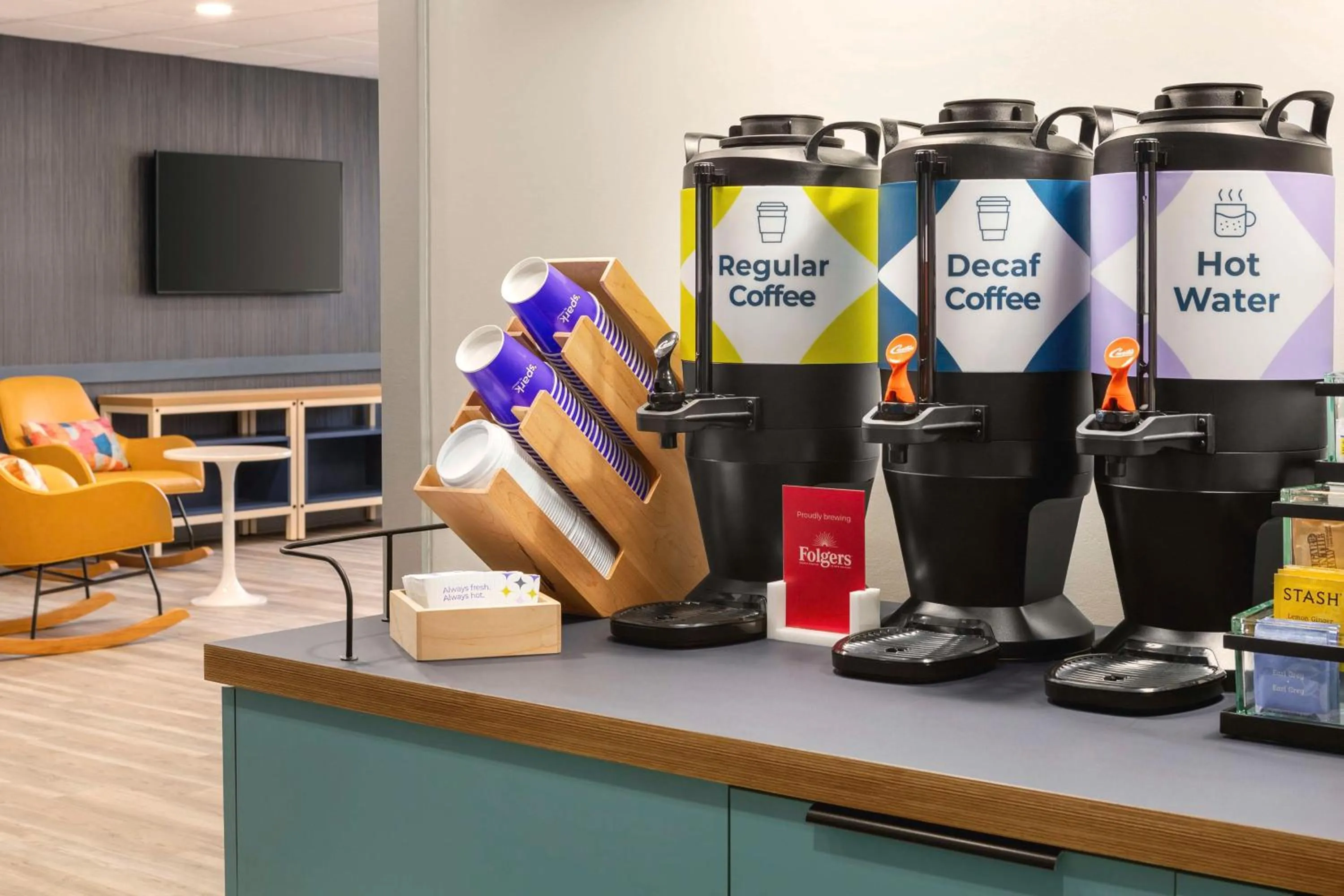 Dining area in Spark By Hilton Mystic Groton