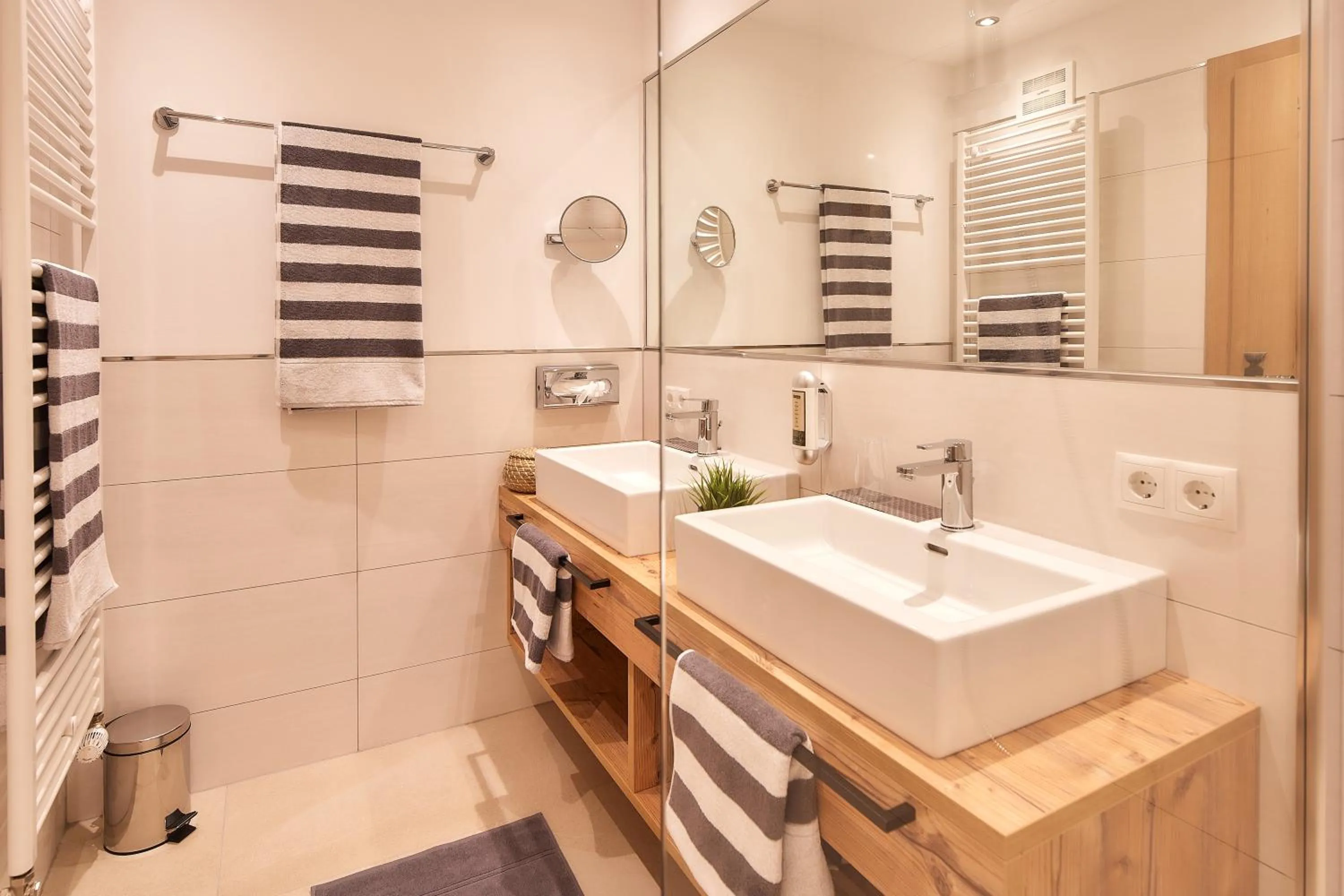 Bathroom in Frühstückspension Klinglhub