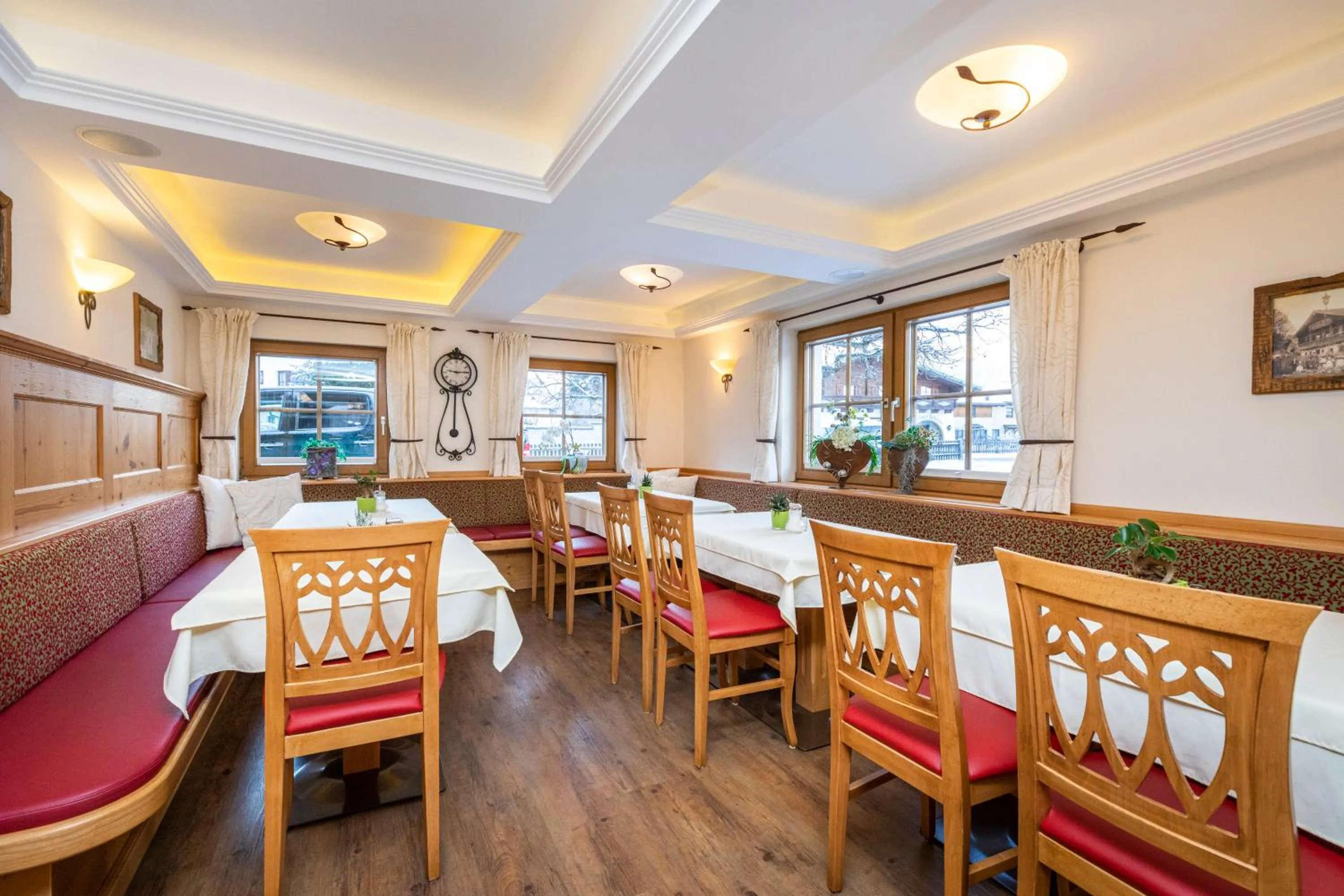 Restaurant/places to eat in Frühstückspension Klinglhub