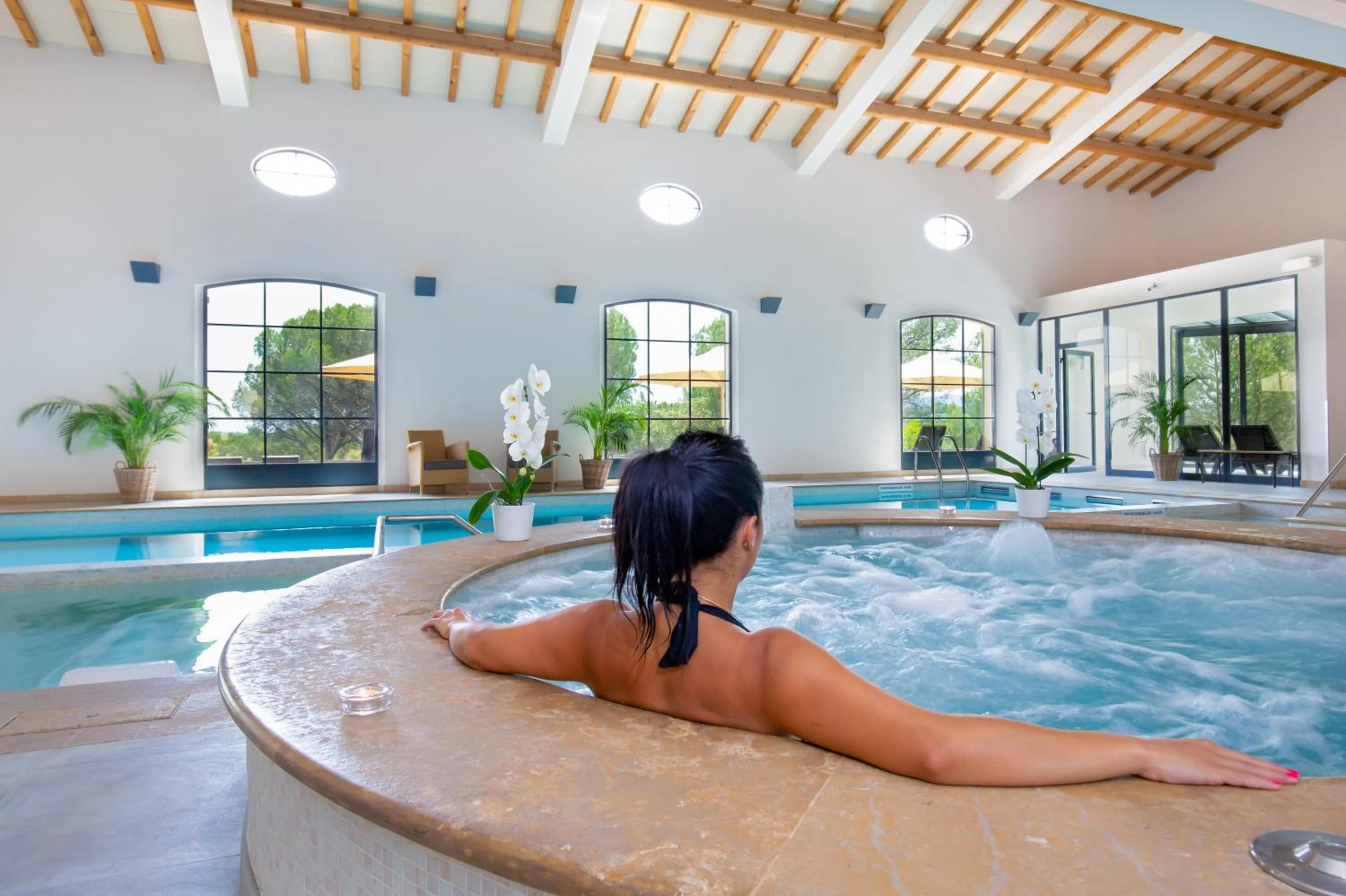 Hot Tub in Les Appartements et Maisons du Domaine de Saint Endréol Golf & Spa Resort