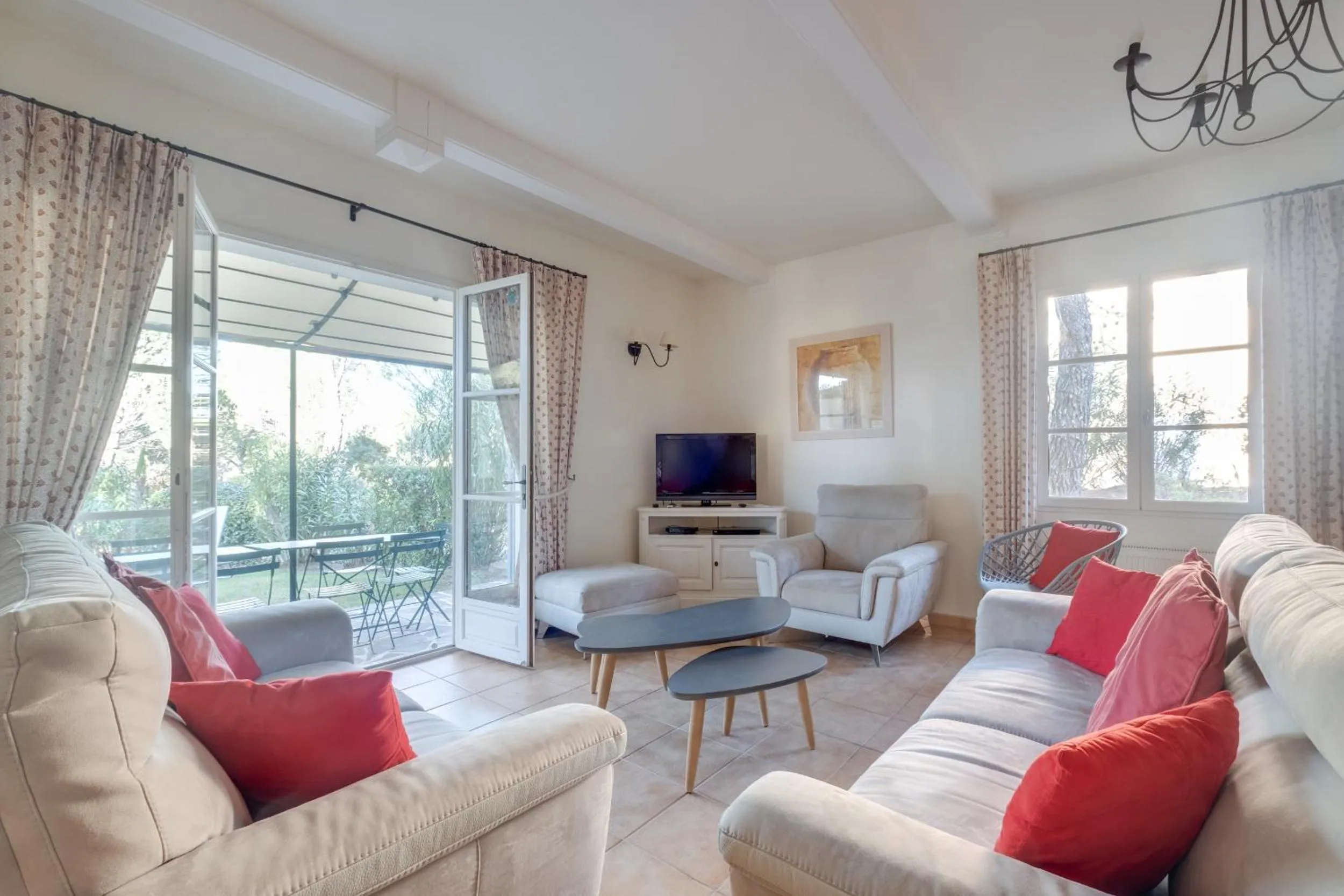 Living room in Les Appartements et Maisons du Domaine de Saint Endréol Golf & Spa Resort
