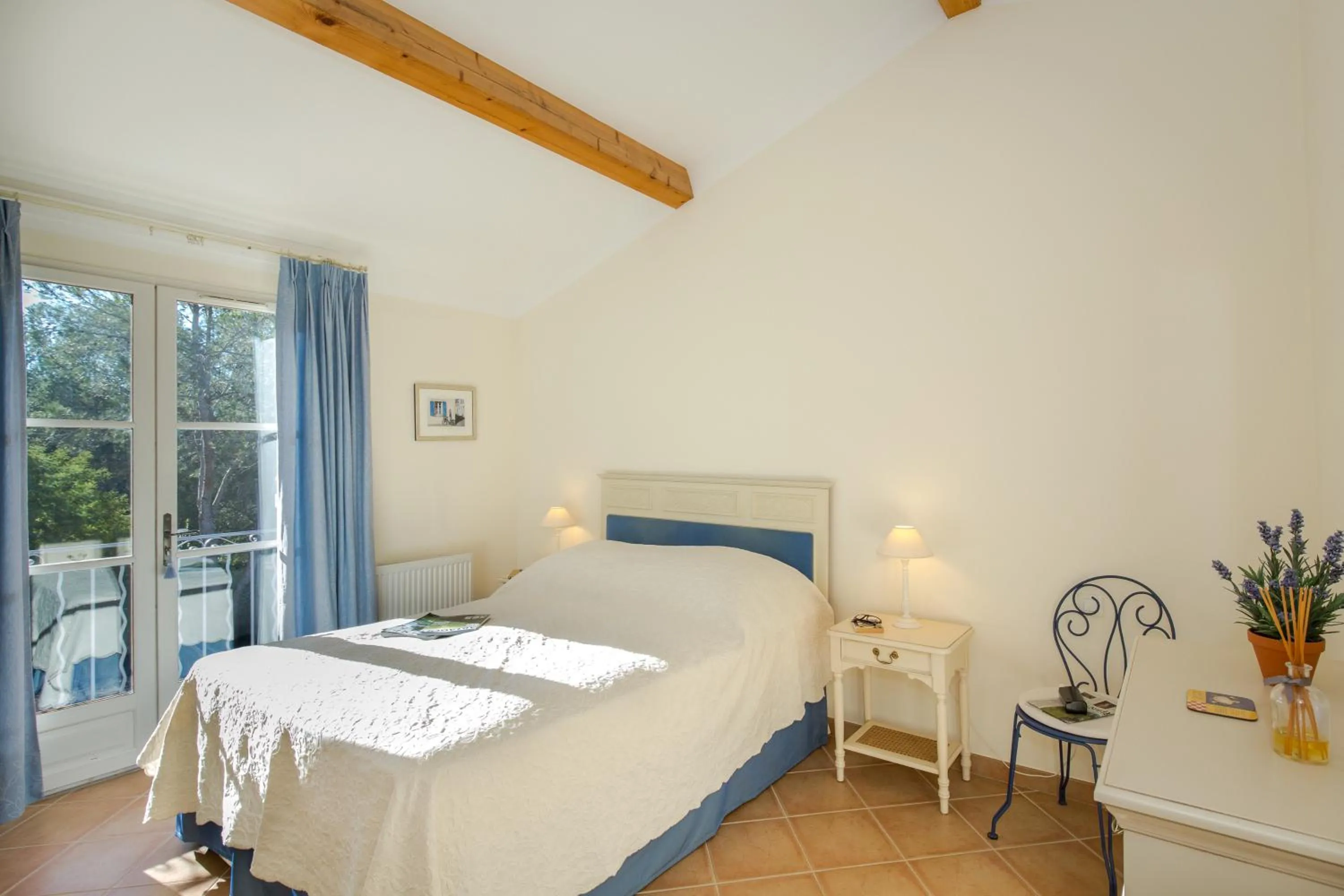 Bedroom, Bed in Les Appartements et Maisons du Domaine de Saint Endréol Golf & Spa Resort