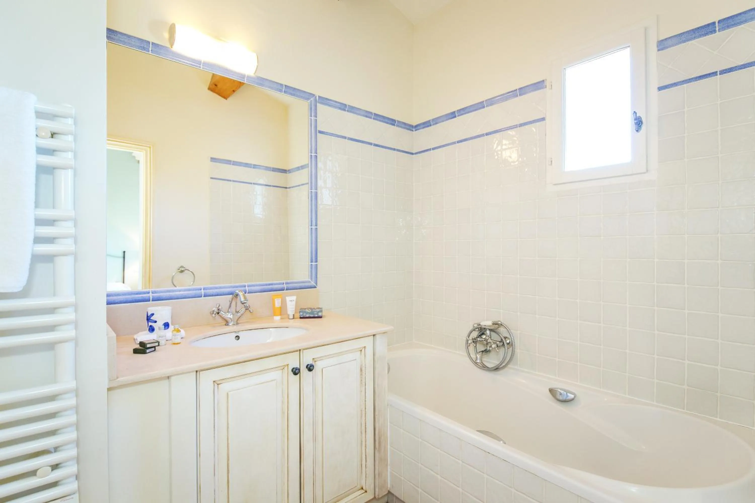 Bathroom in Les Appartements et Maisons du Domaine de Saint Endréol Golf & Spa Resort