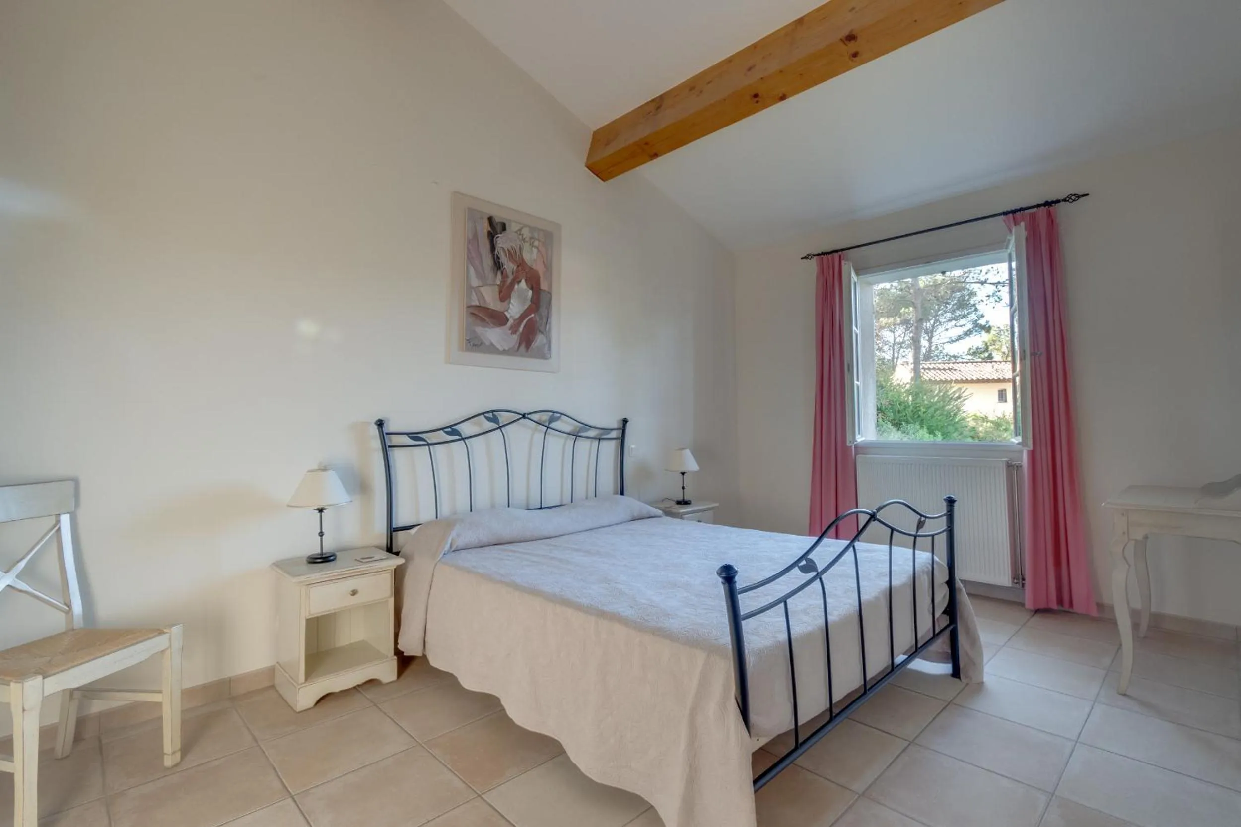 Bed in Les Appartements et Maisons du Domaine de Saint Endréol Golf & Spa Resort