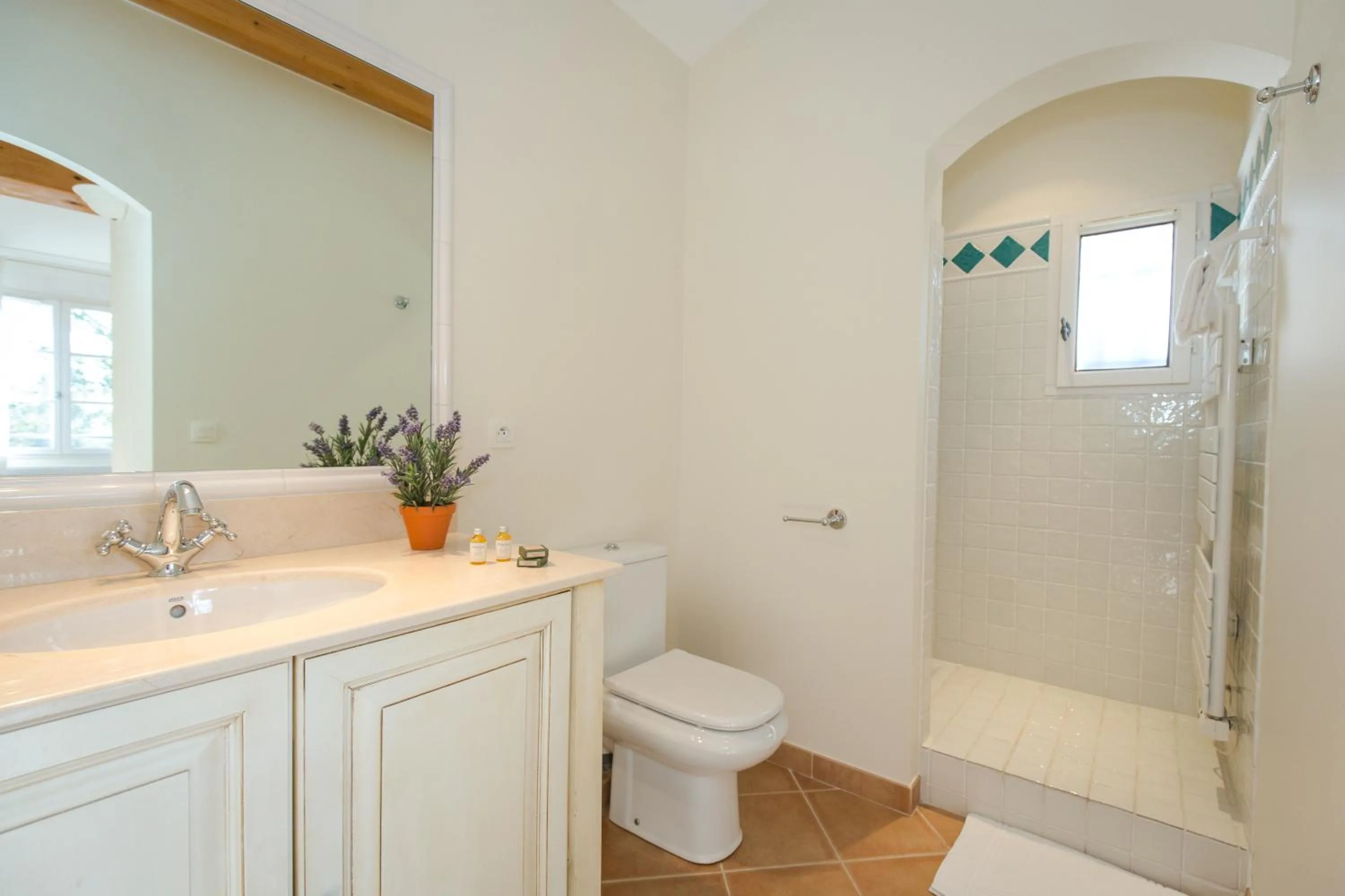 Bathroom in Les Appartements et Maisons du Domaine de Saint Endréol Golf & Spa Resort