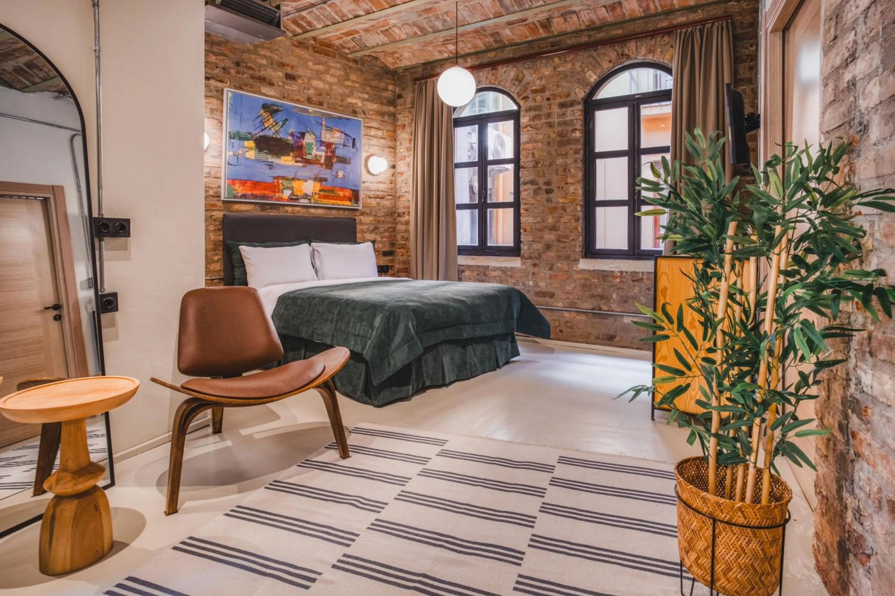 TV and multimedia in Novus Pera Hotel