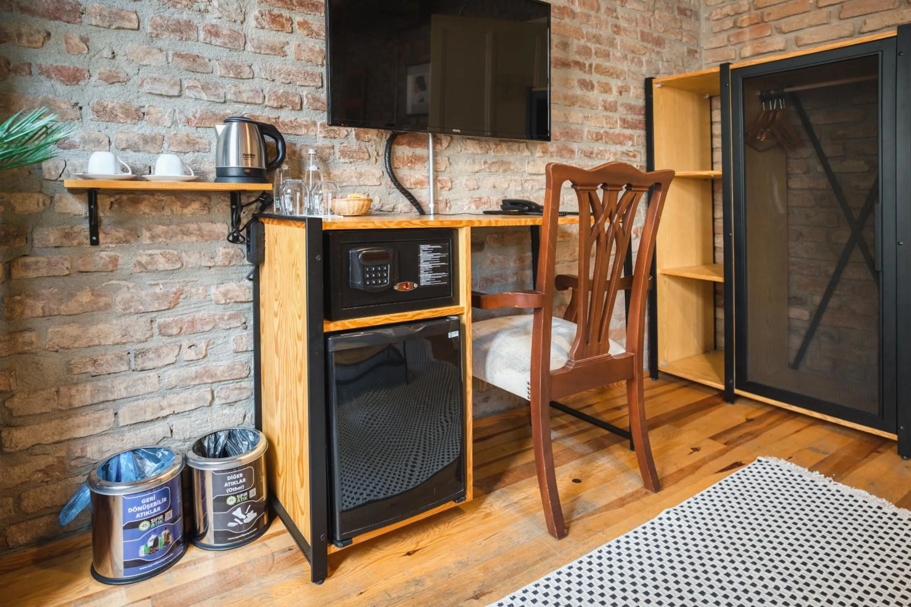 TV and multimedia in Novus Pera Hotel