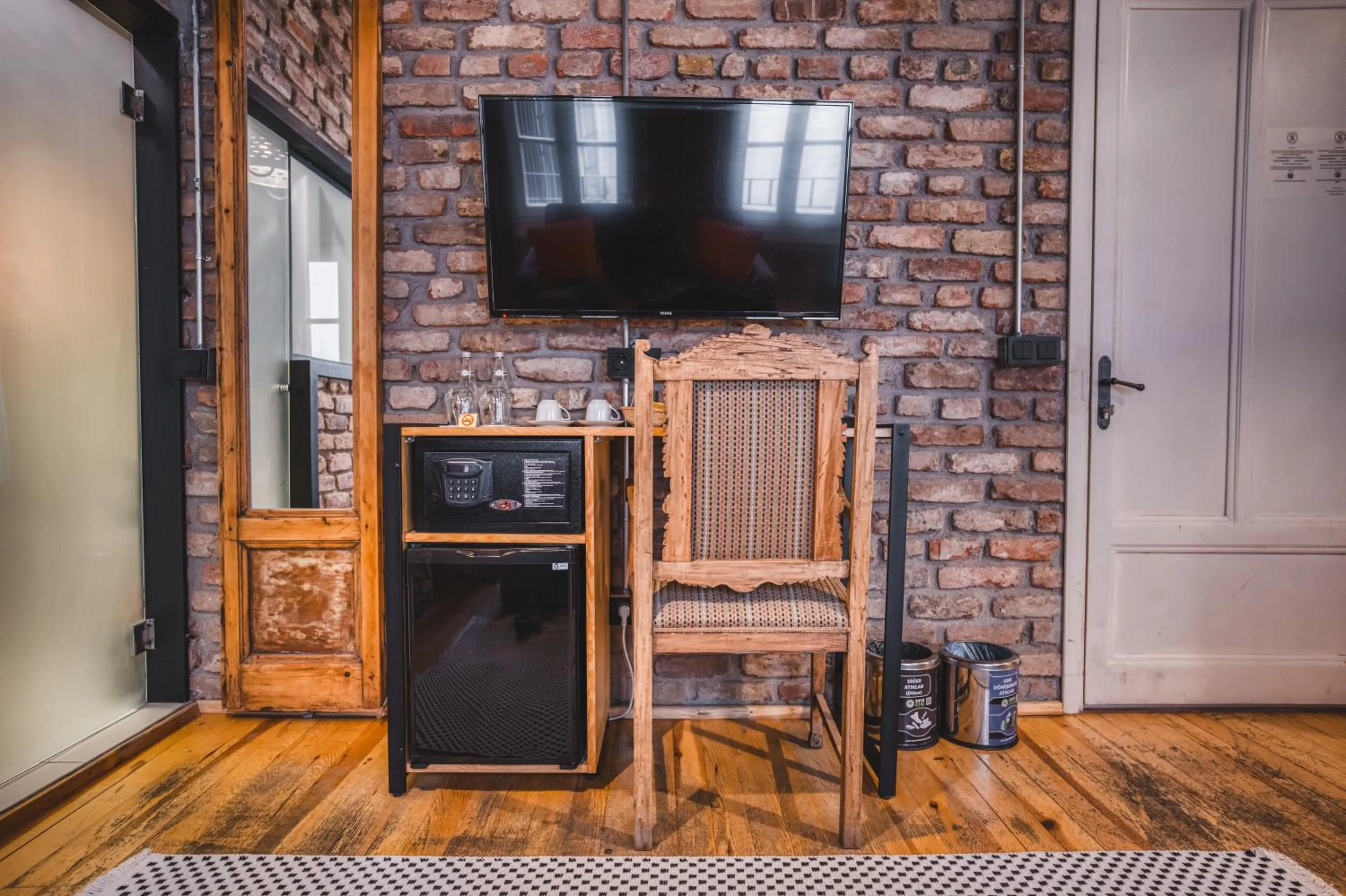 TV and multimedia in Novus Pera Hotel