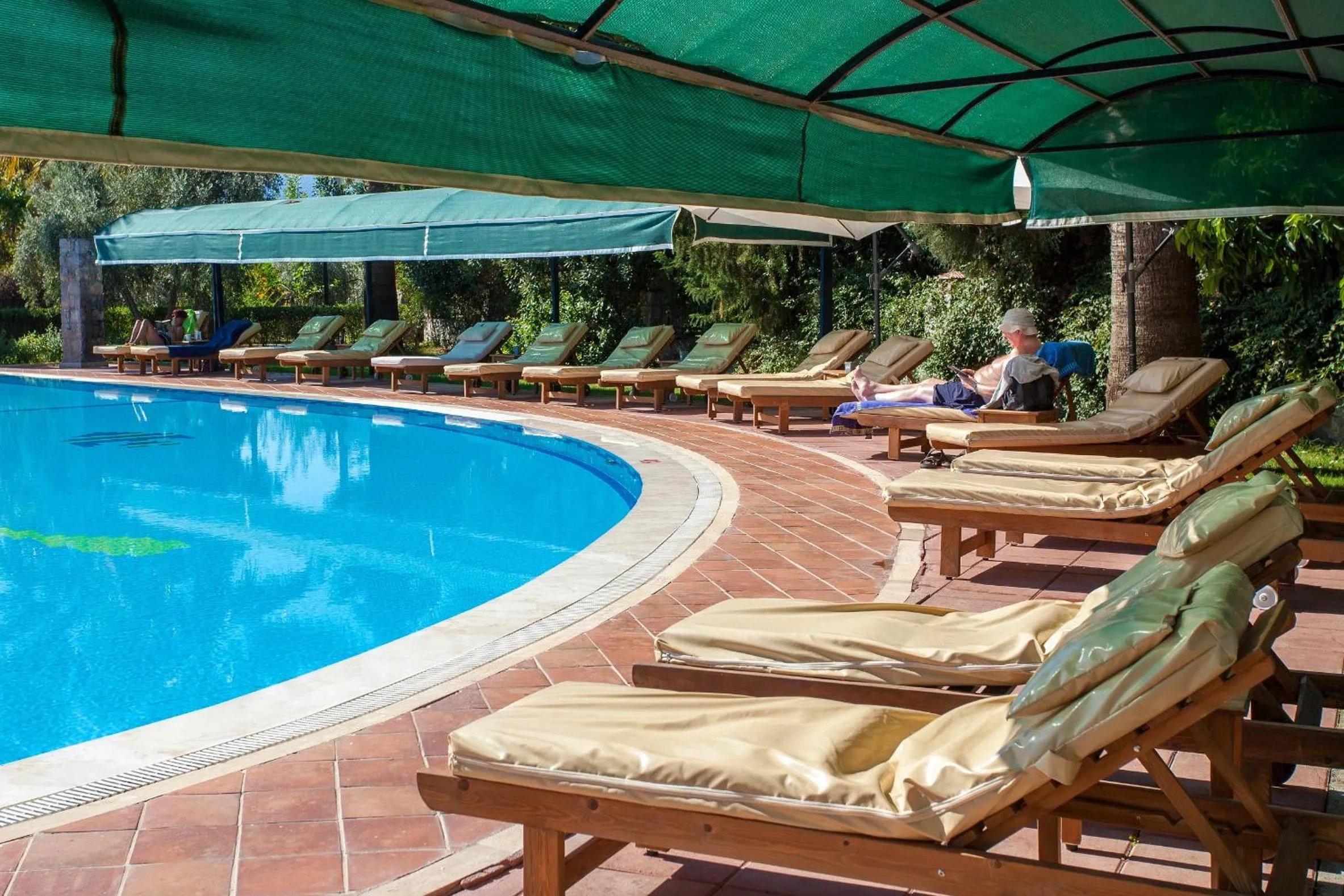 Day in Rebin Beach Hotel