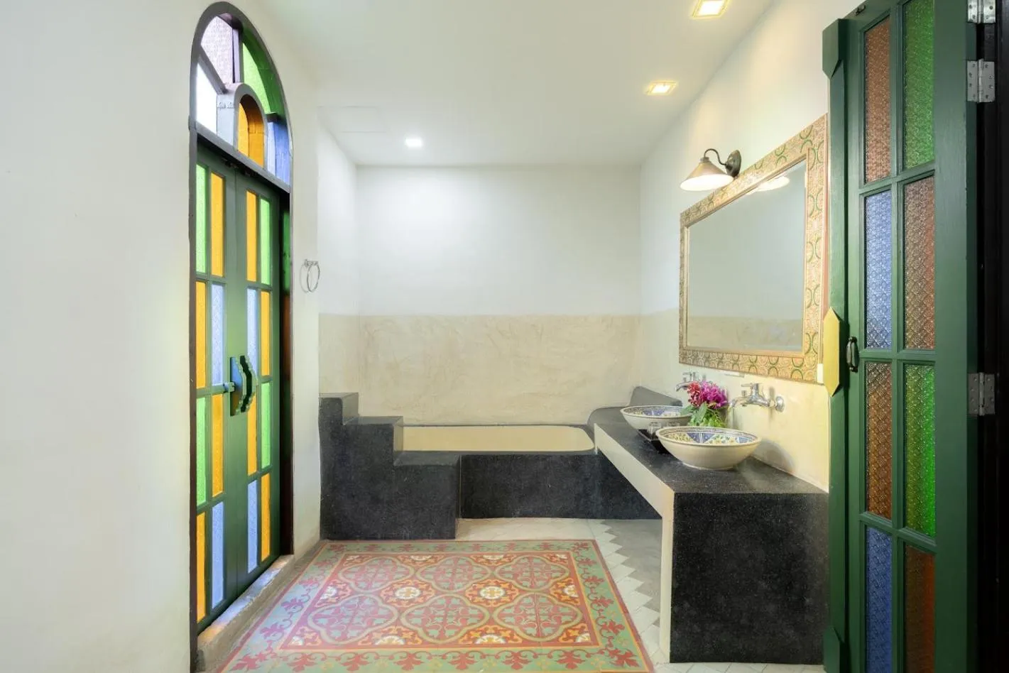 Bed in Cheva Gallery Boutique Hotel