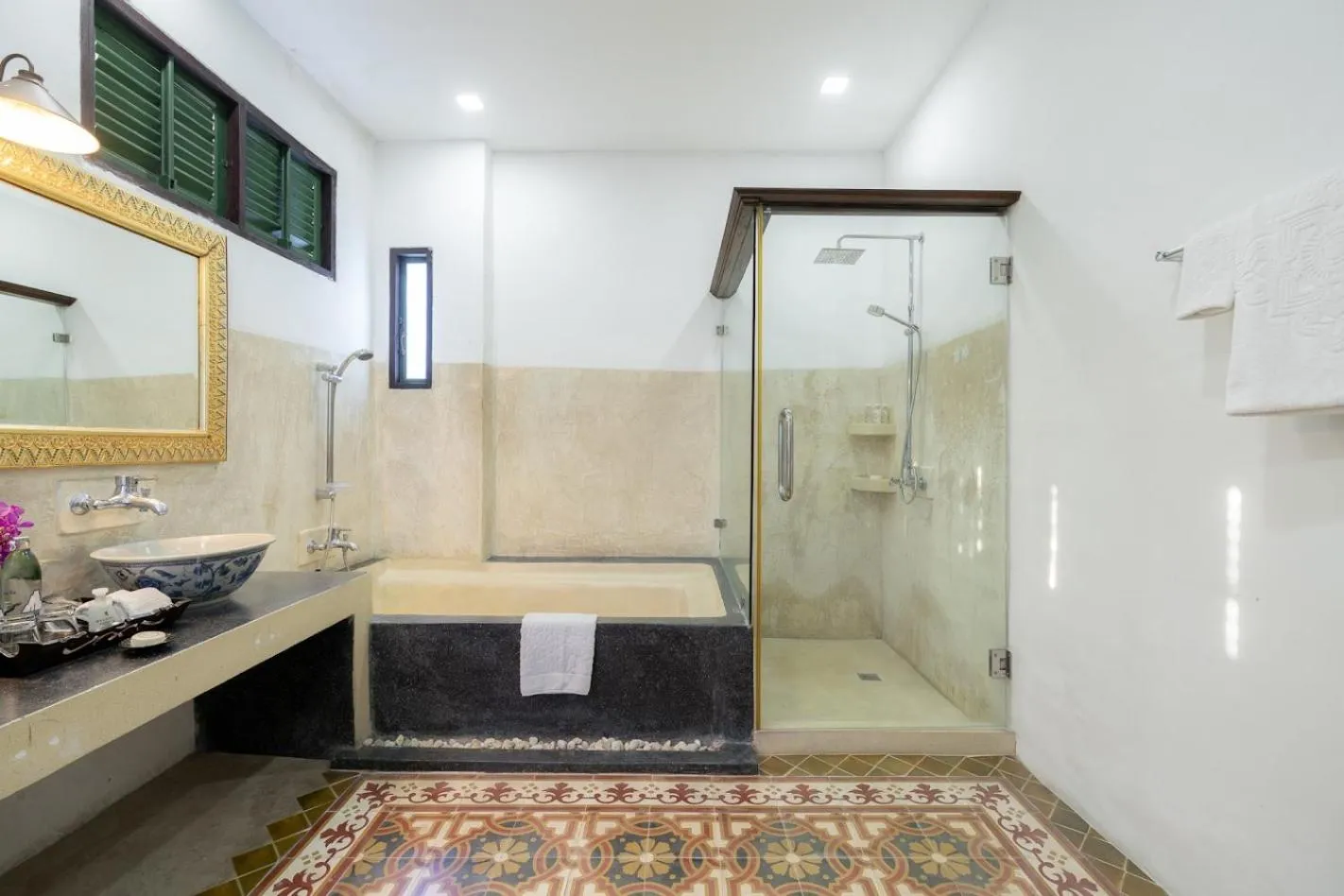 Cheva Gallery Boutique Hotel