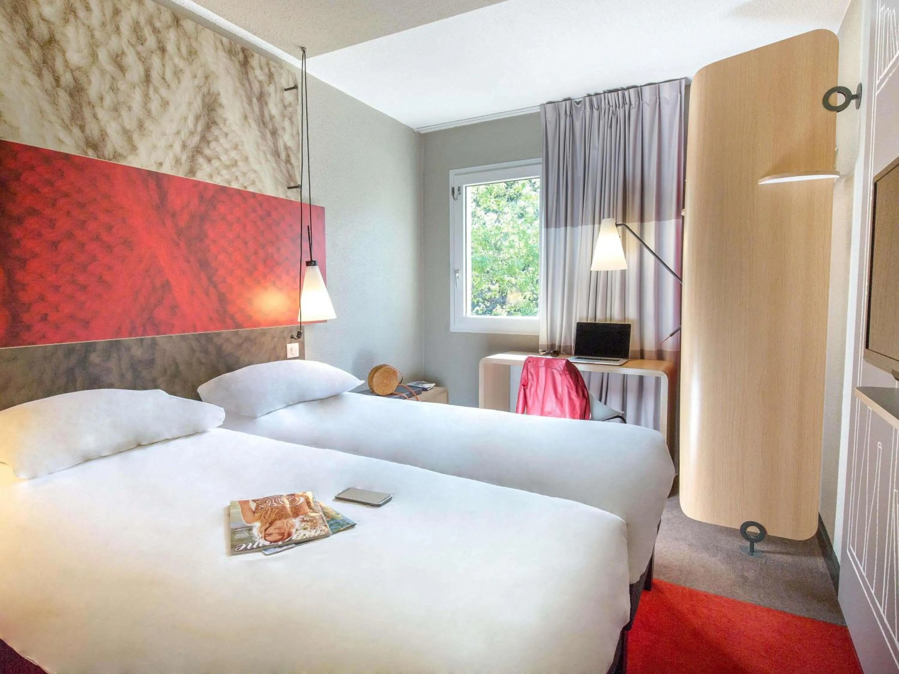 Bedroom, Bed in ibis Brignoles Provence Verte