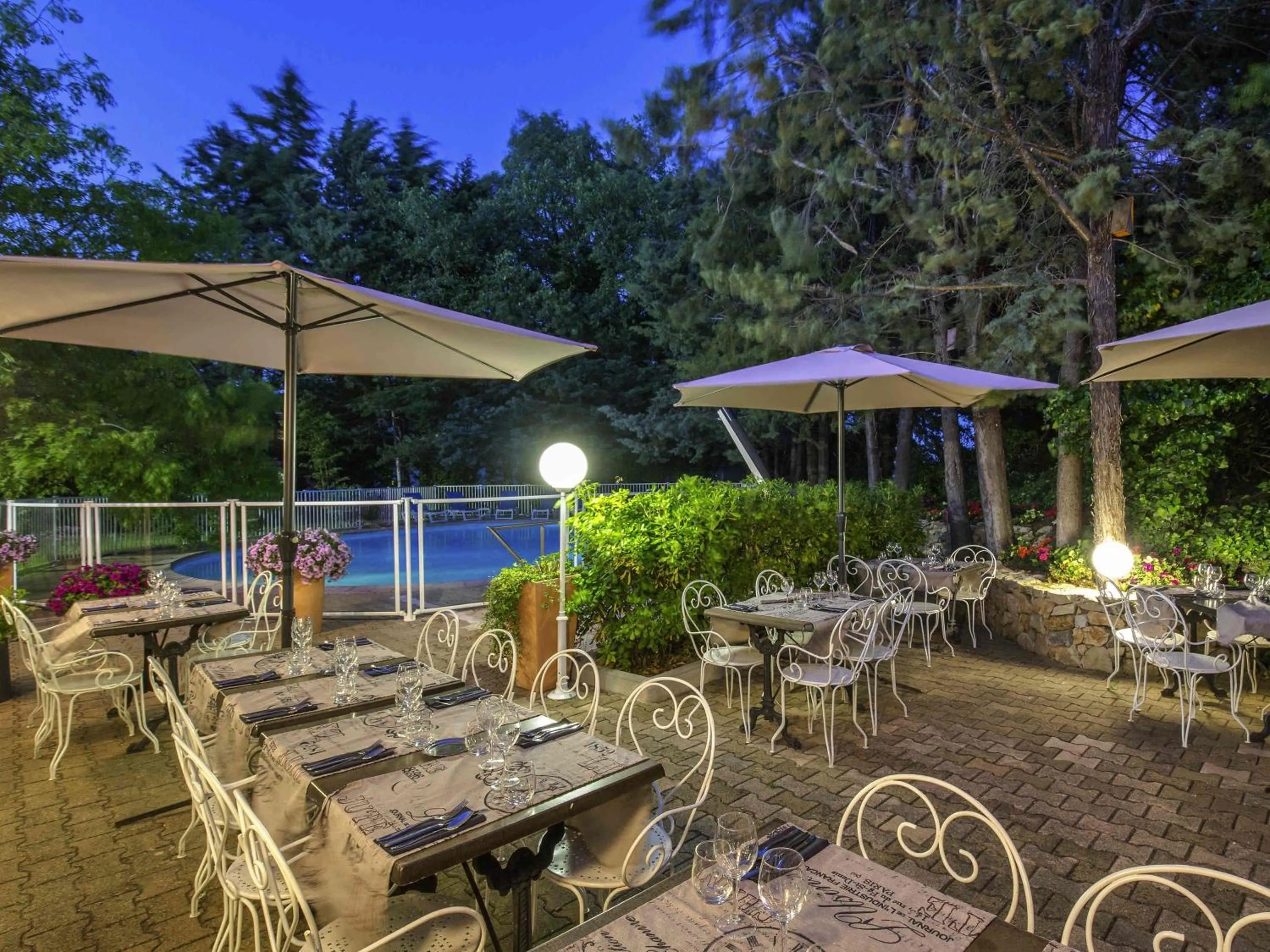 Restaurant/places to eat in ibis Brignoles Provence Verte