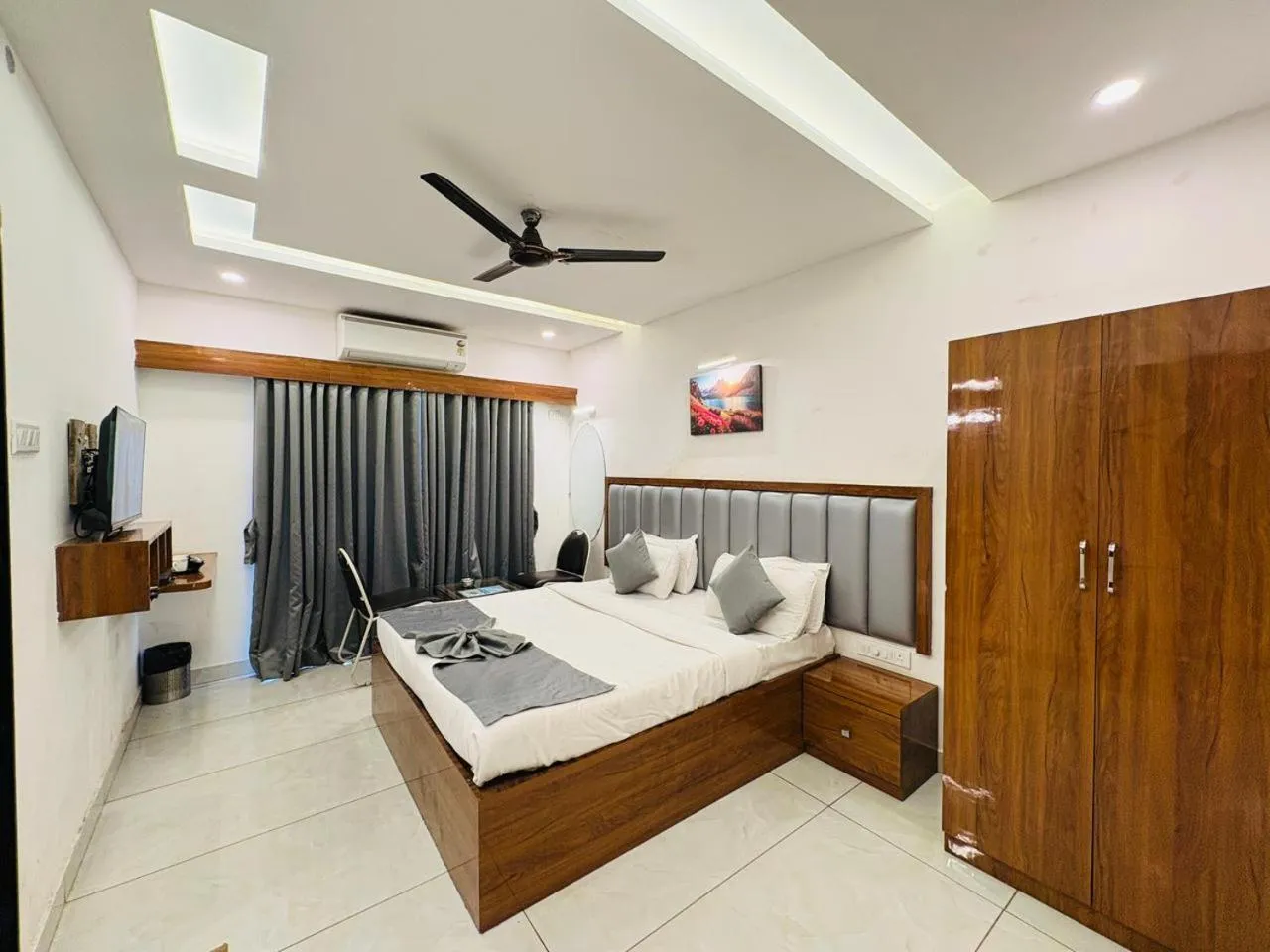 Photo of the whole room, Bed in Rajdhani Resort Lonavala