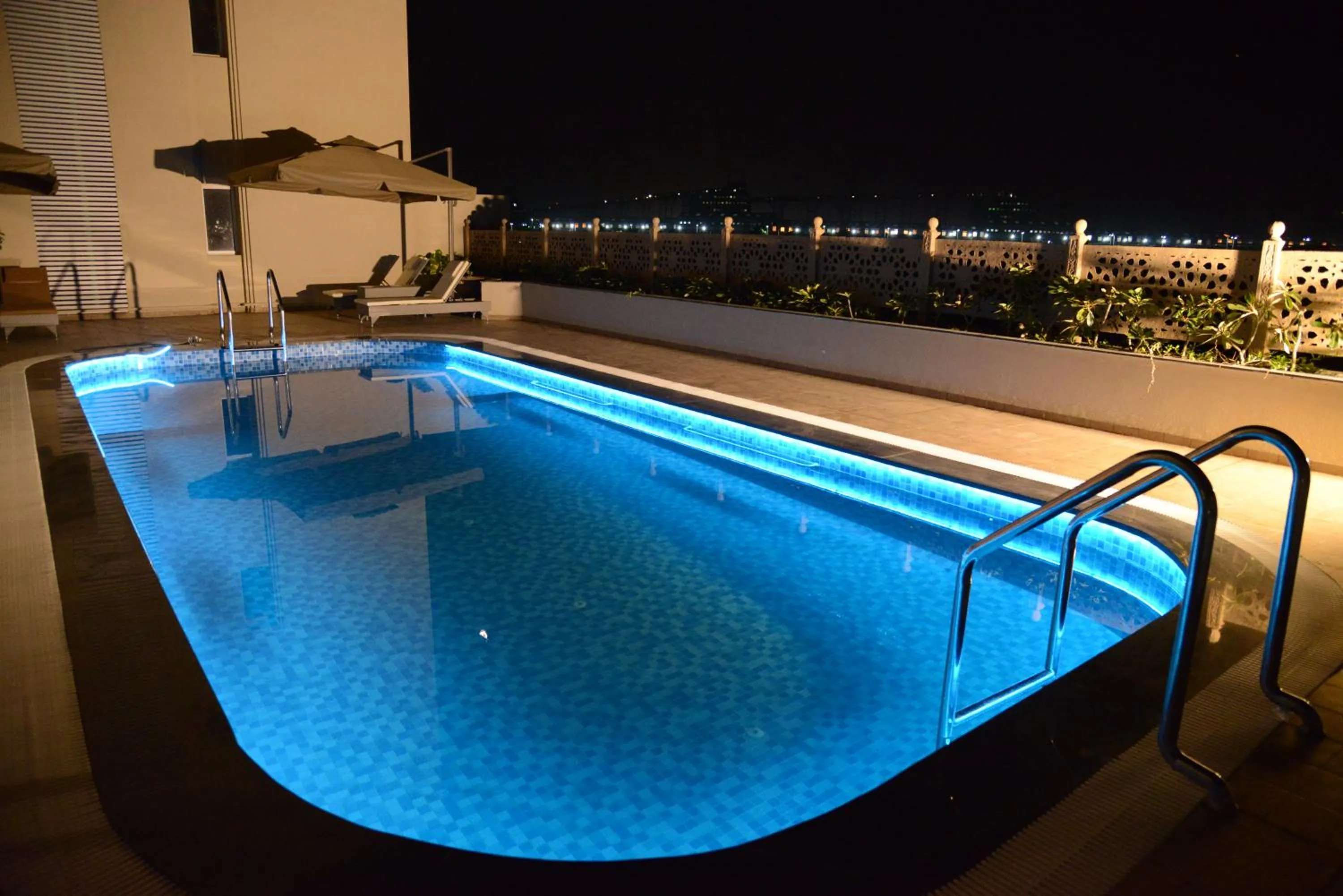 Swimming pool in Lords Inn Jamnagar -Motikhavdi