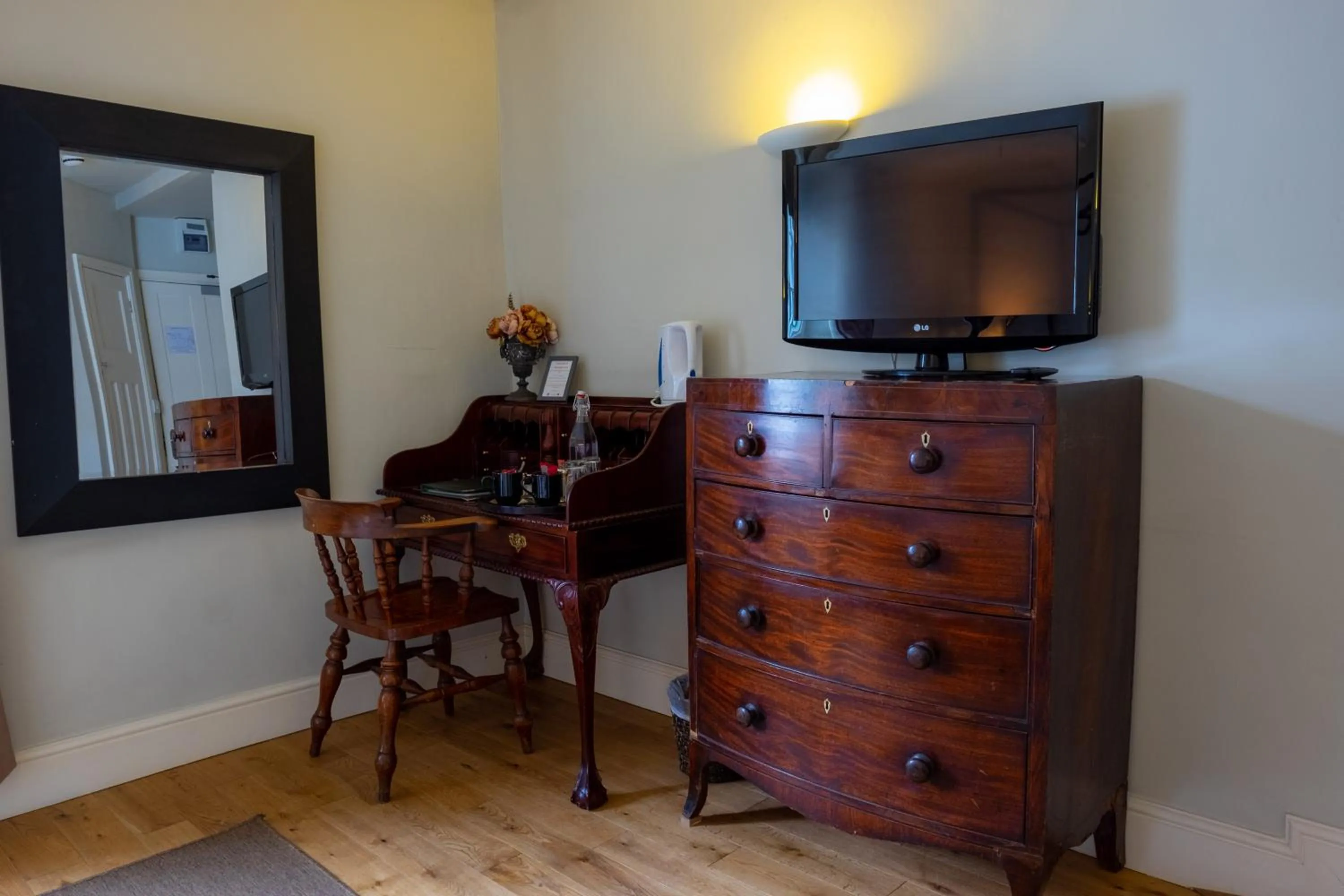 Bedroom in The Red Lion