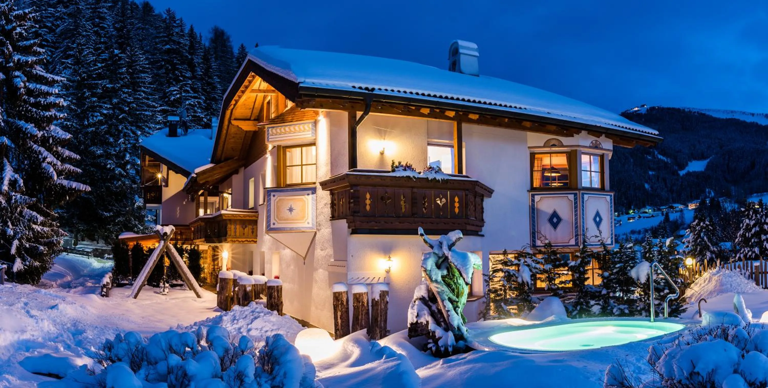 Property building in Garni Residence Soraiser