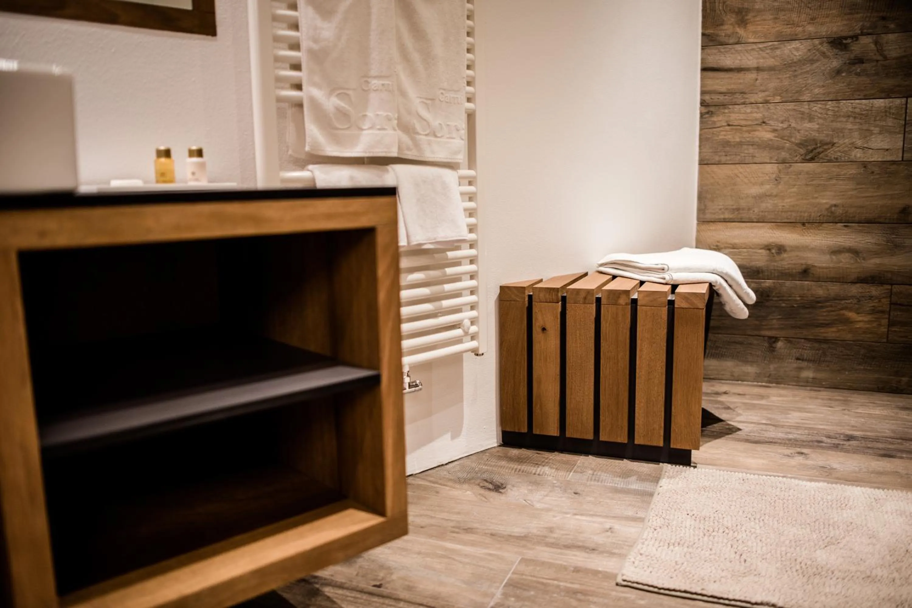 Bathroom, Bed in Garni Residence Soraiser