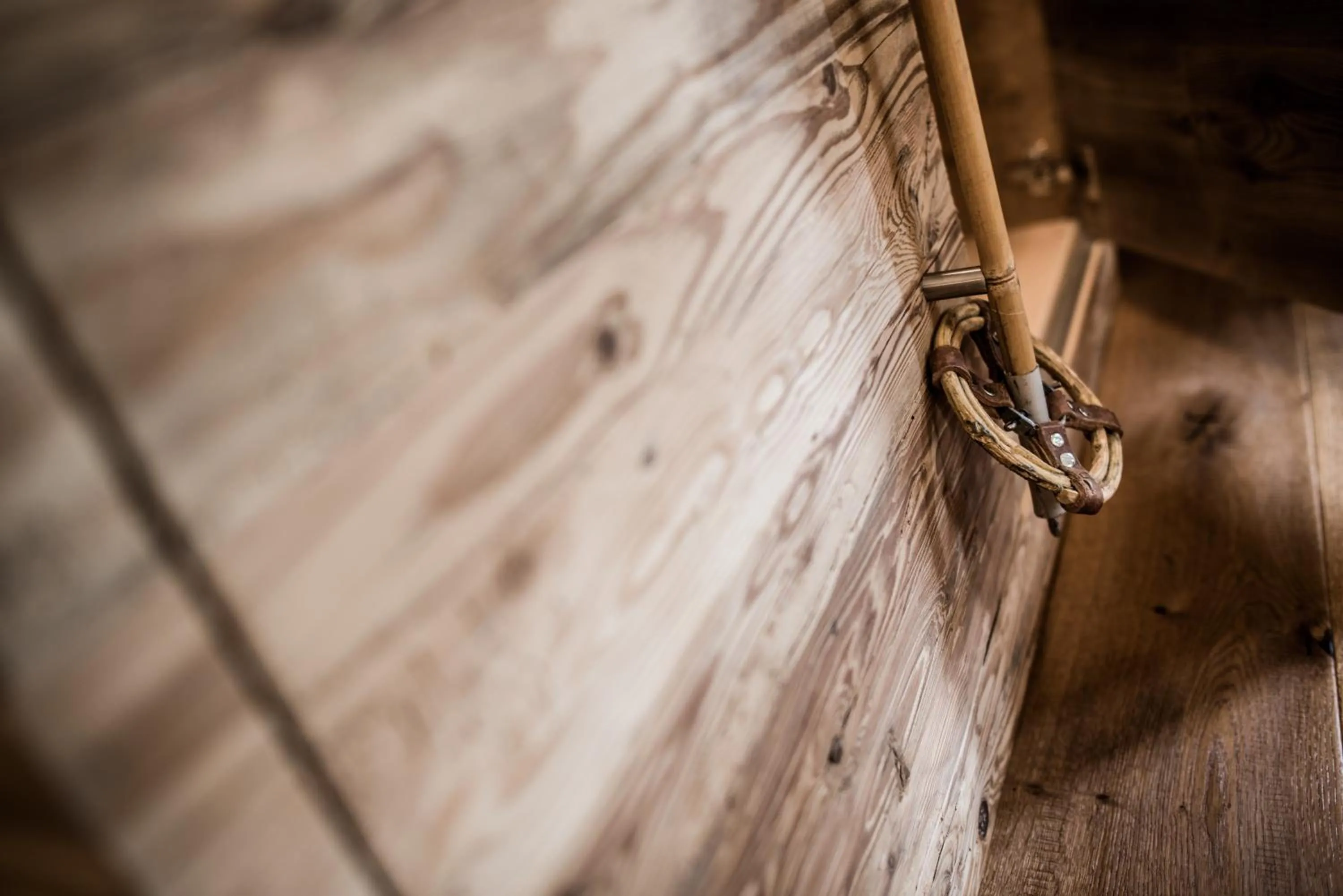 Decorative detail in Garni Residence Soraiser
