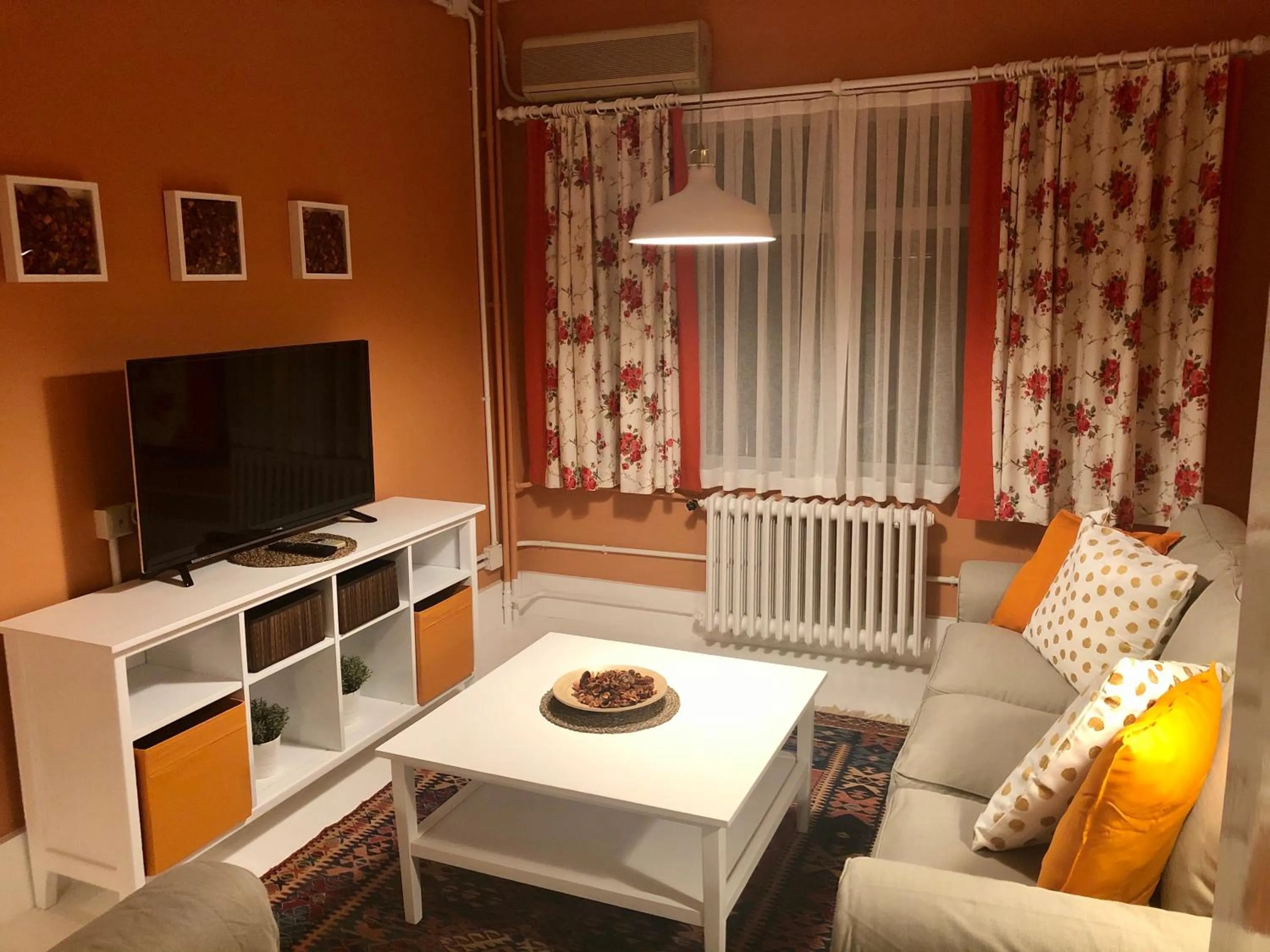 TV and multimedia in Mehmet Bey Suites