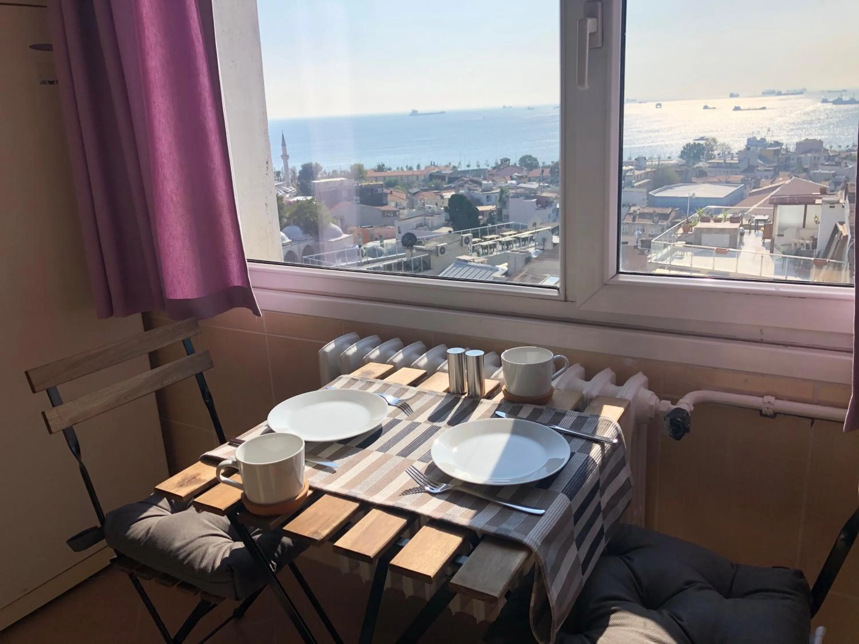 Kitchen or kitchenette in Mehmet Bey Suites