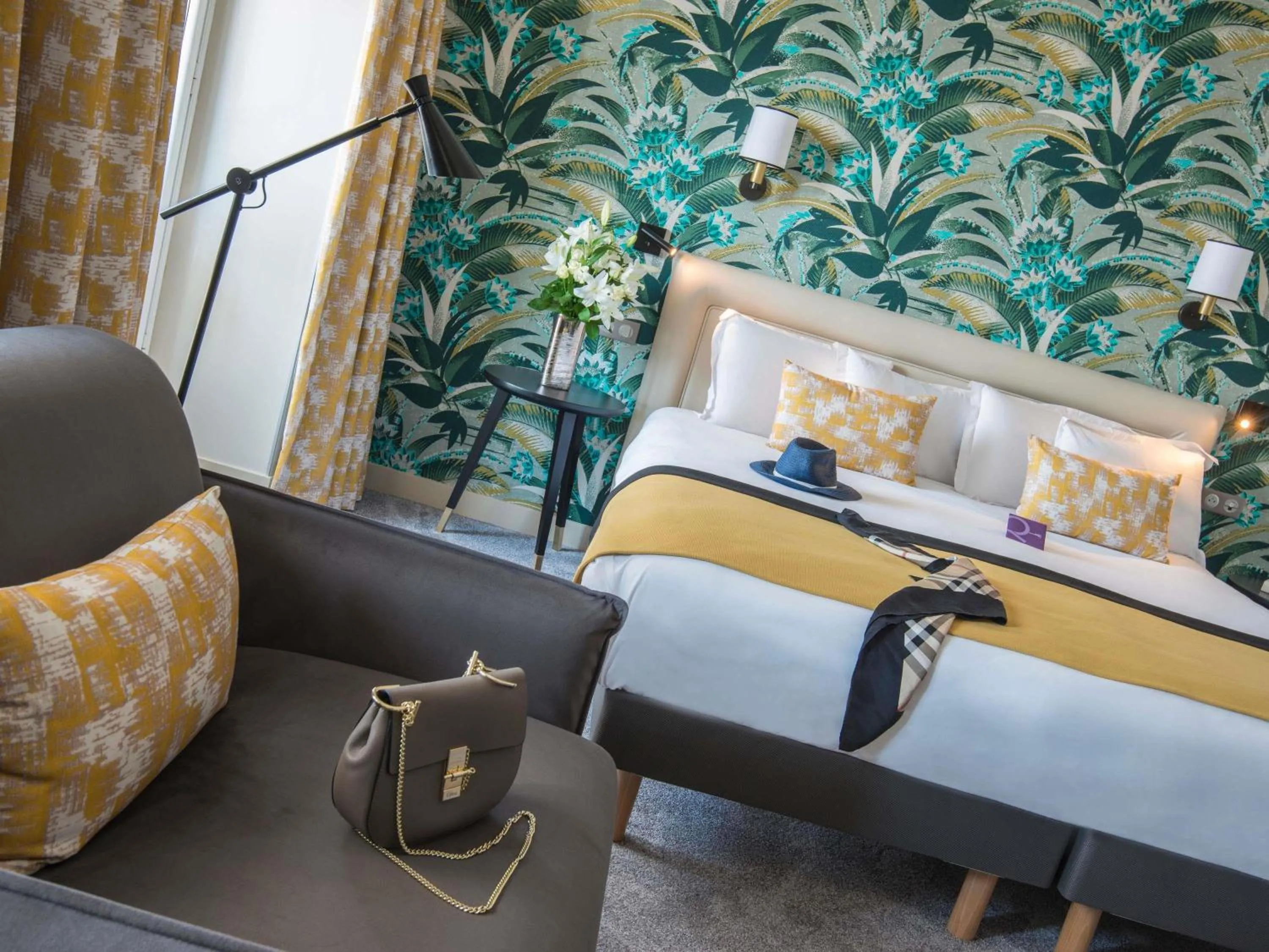 Bedroom, Bed in Mercure Nice Marché Aux Fleurs