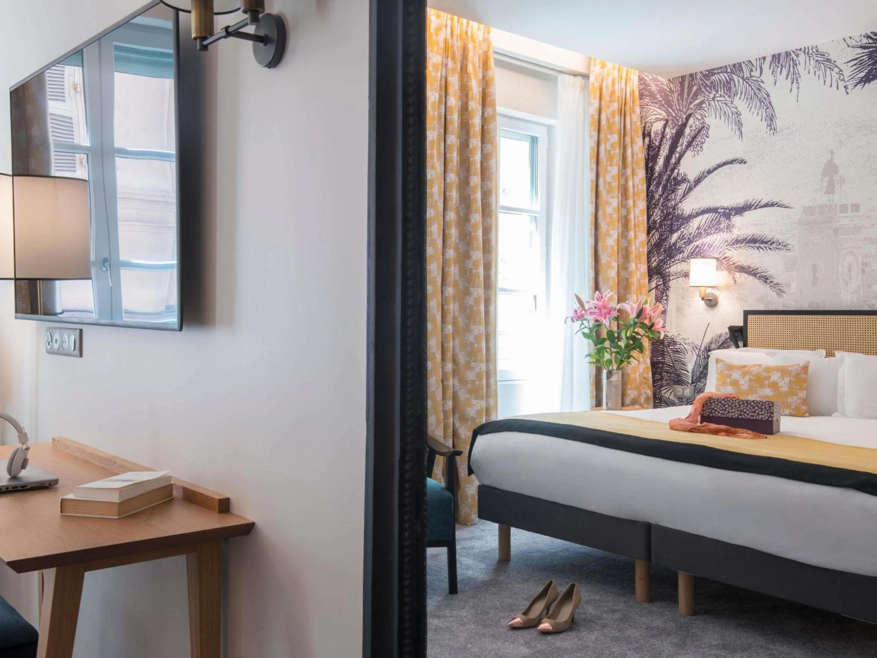 Bedroom, Bed in Mercure Nice Marché Aux Fleurs