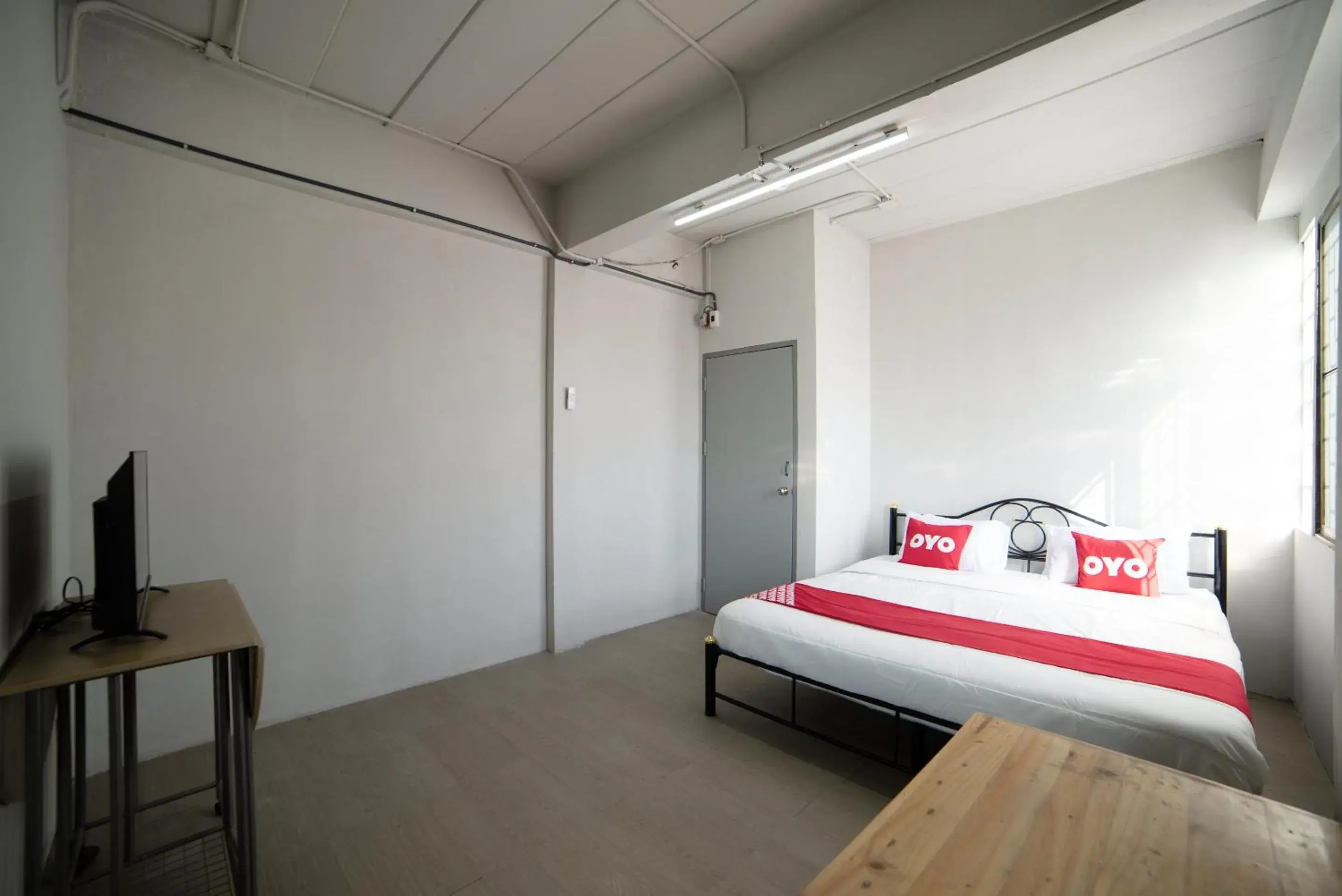 Superior Double Room in OYO 457 Panasan Villa Superior Double Room in OYO 457 Panasan Villa