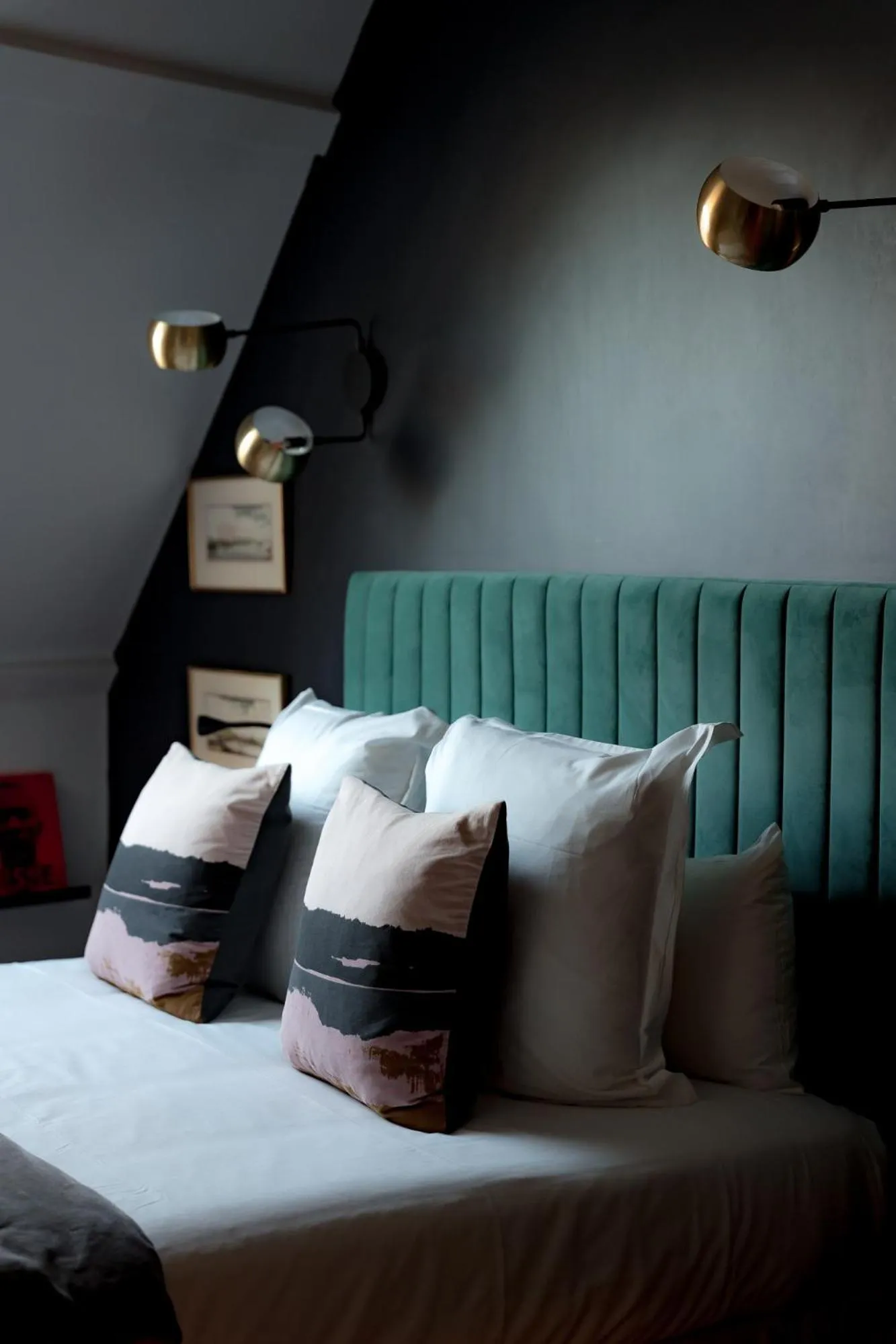 Bed in Hôtel - Restaurant Le Globe