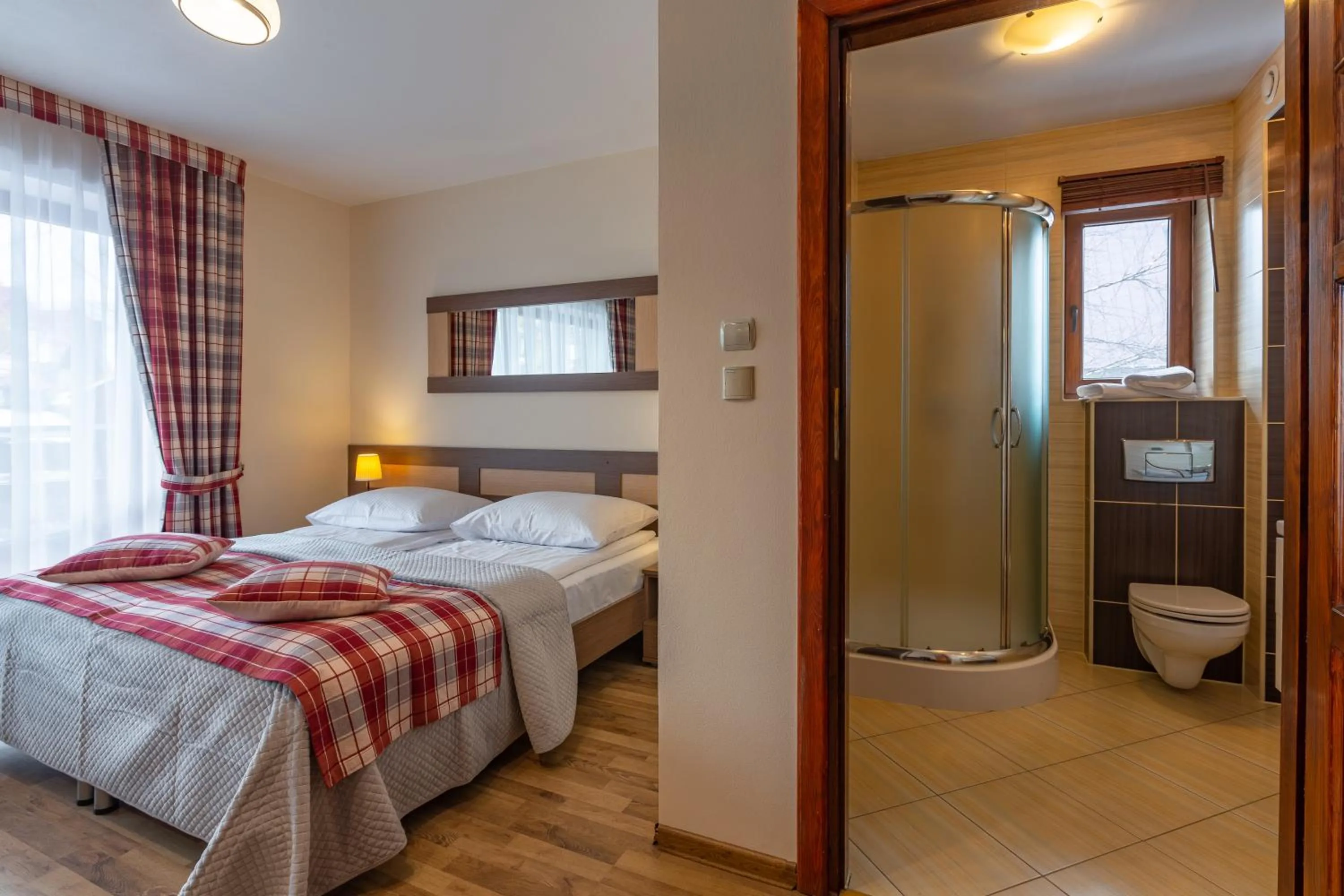 Photo of the whole room, Bed in Willa Borowianka