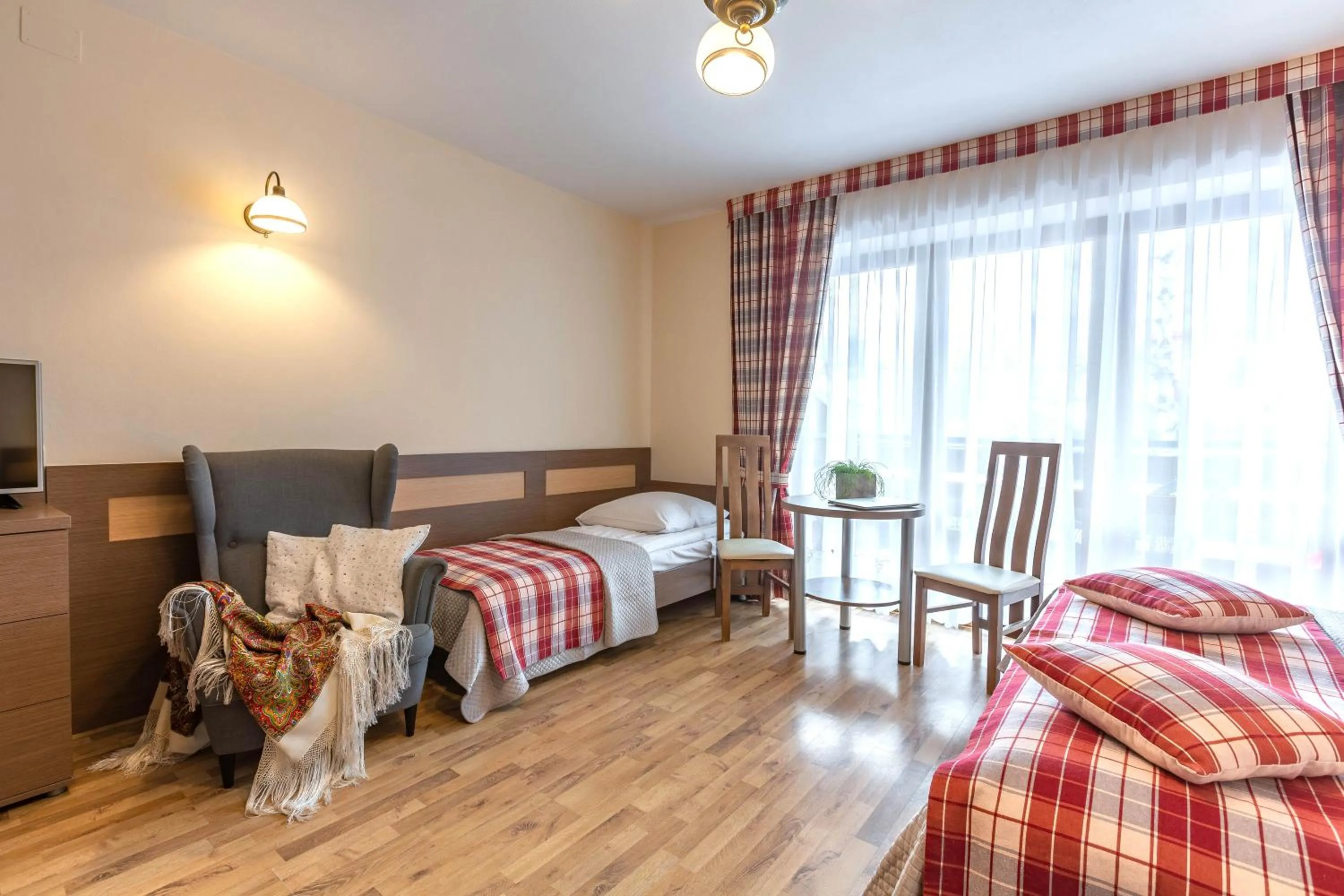 Photo of the whole room, Bed in Willa Borowianka