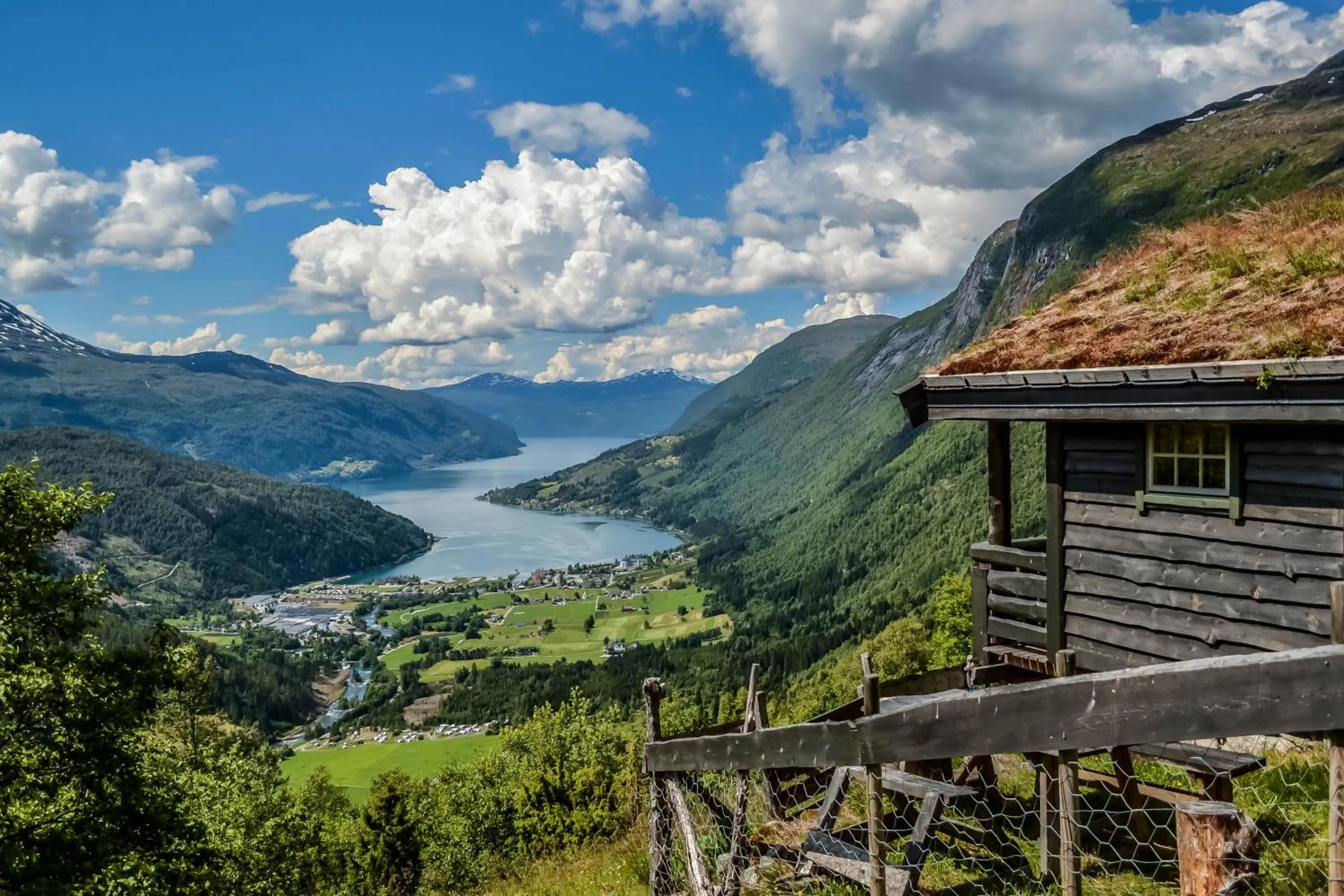 Neighbourhood in Hotel Alexandra Loen