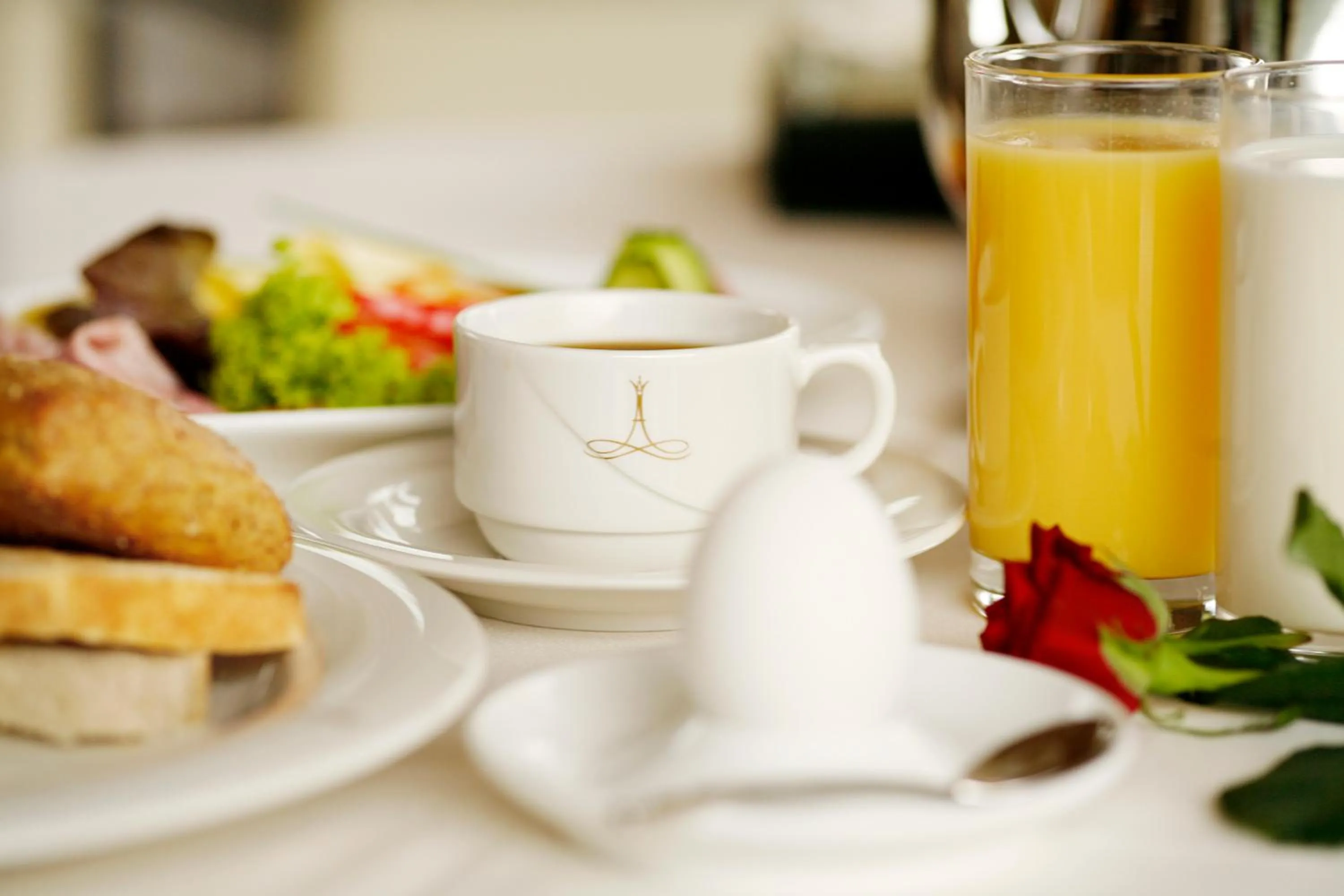 Food and drinks in Hotel Alexandra Loen