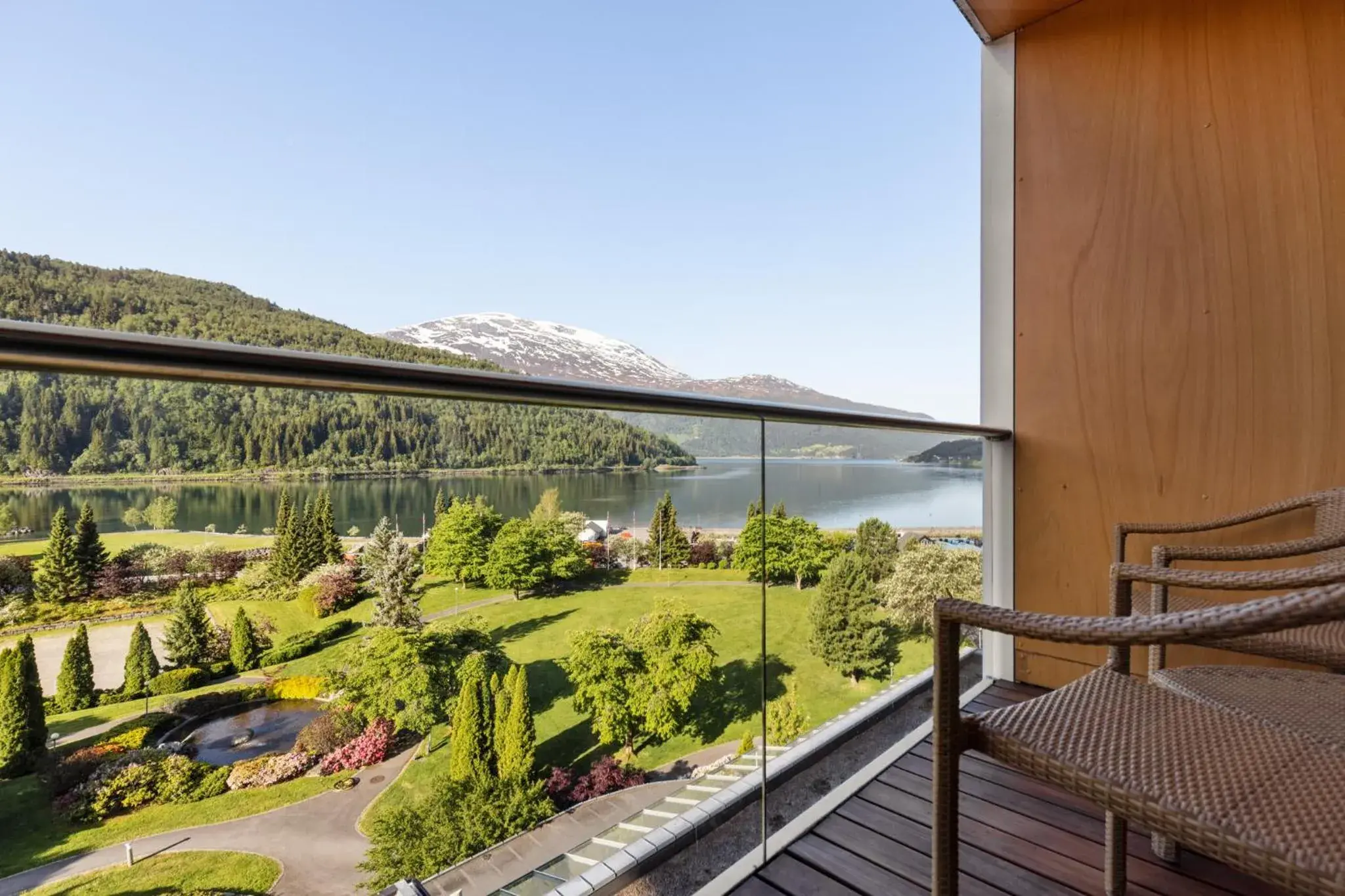 Superior Double with Balcony and Fjord View in Hotel Alexandra Loen Superior Double with Balcony and Fjord View in Hotel Alexandra Loen