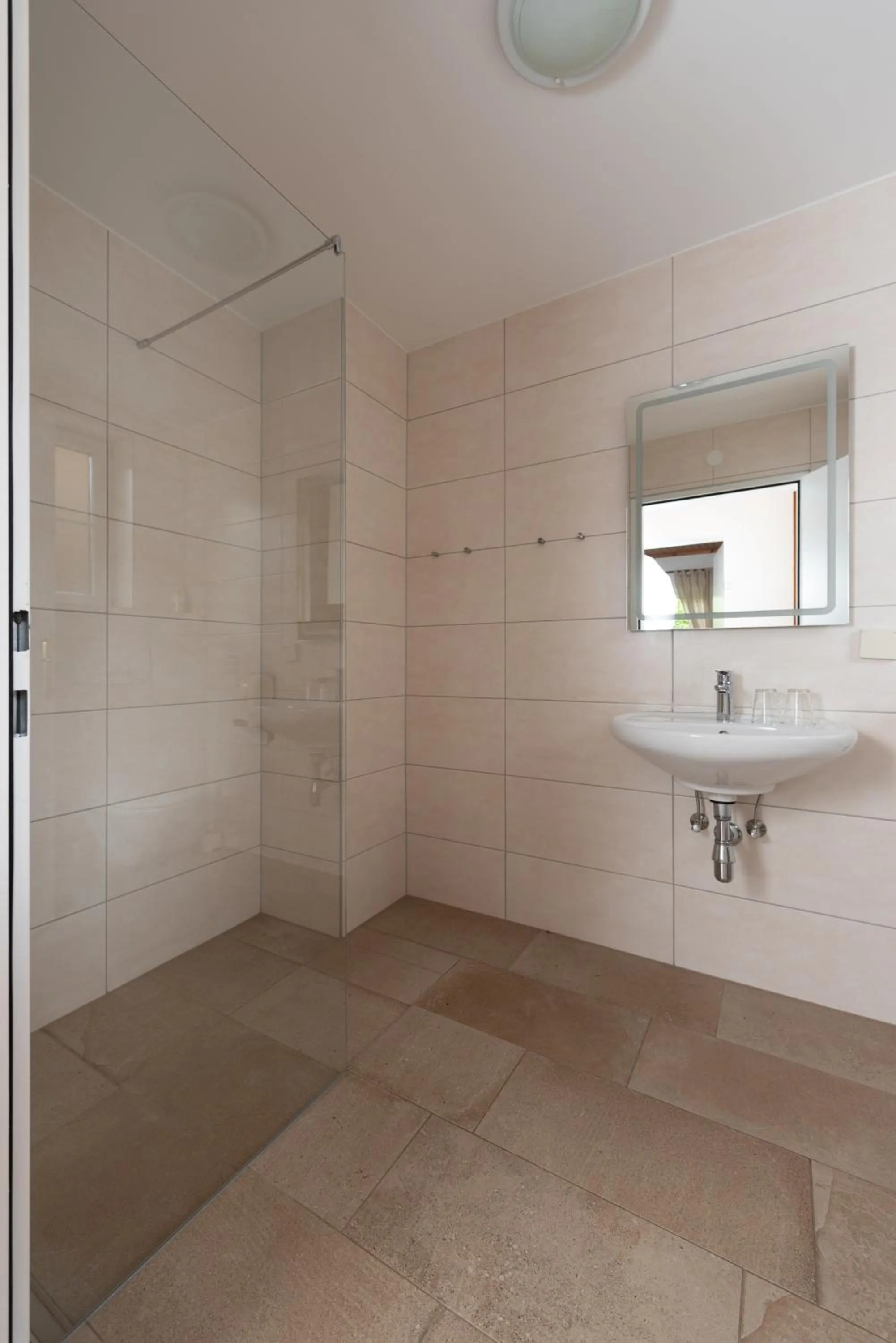 Shower in Gasthof Martinihof