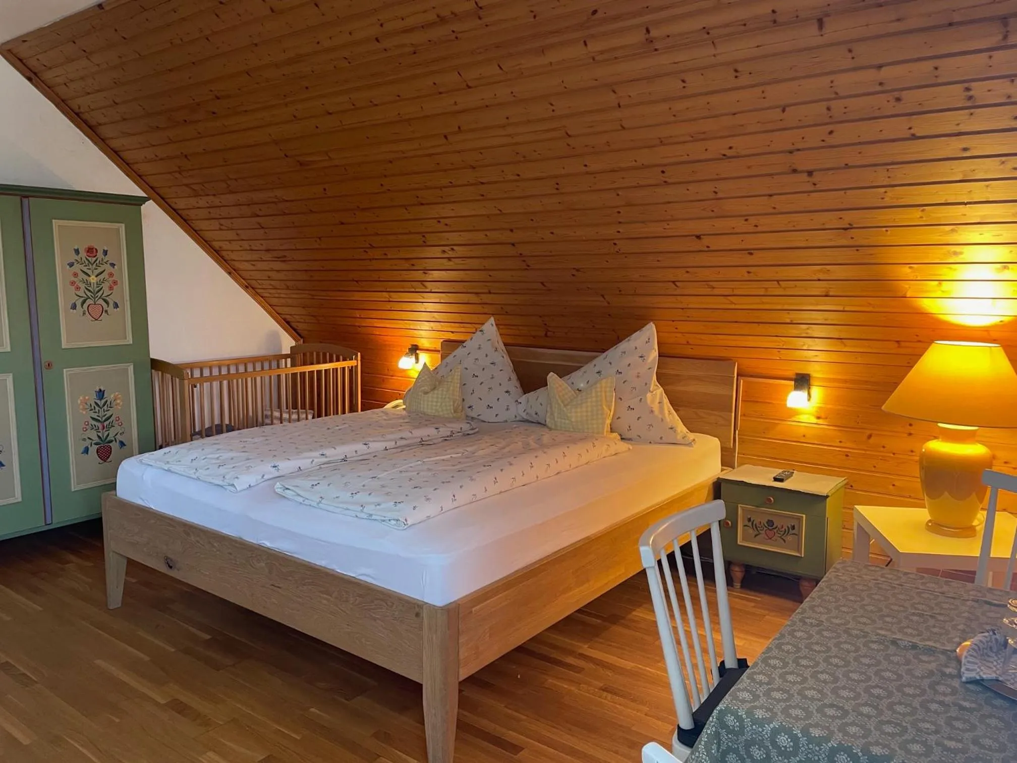 Photo of the whole room, Bed in Gasthof Martinihof